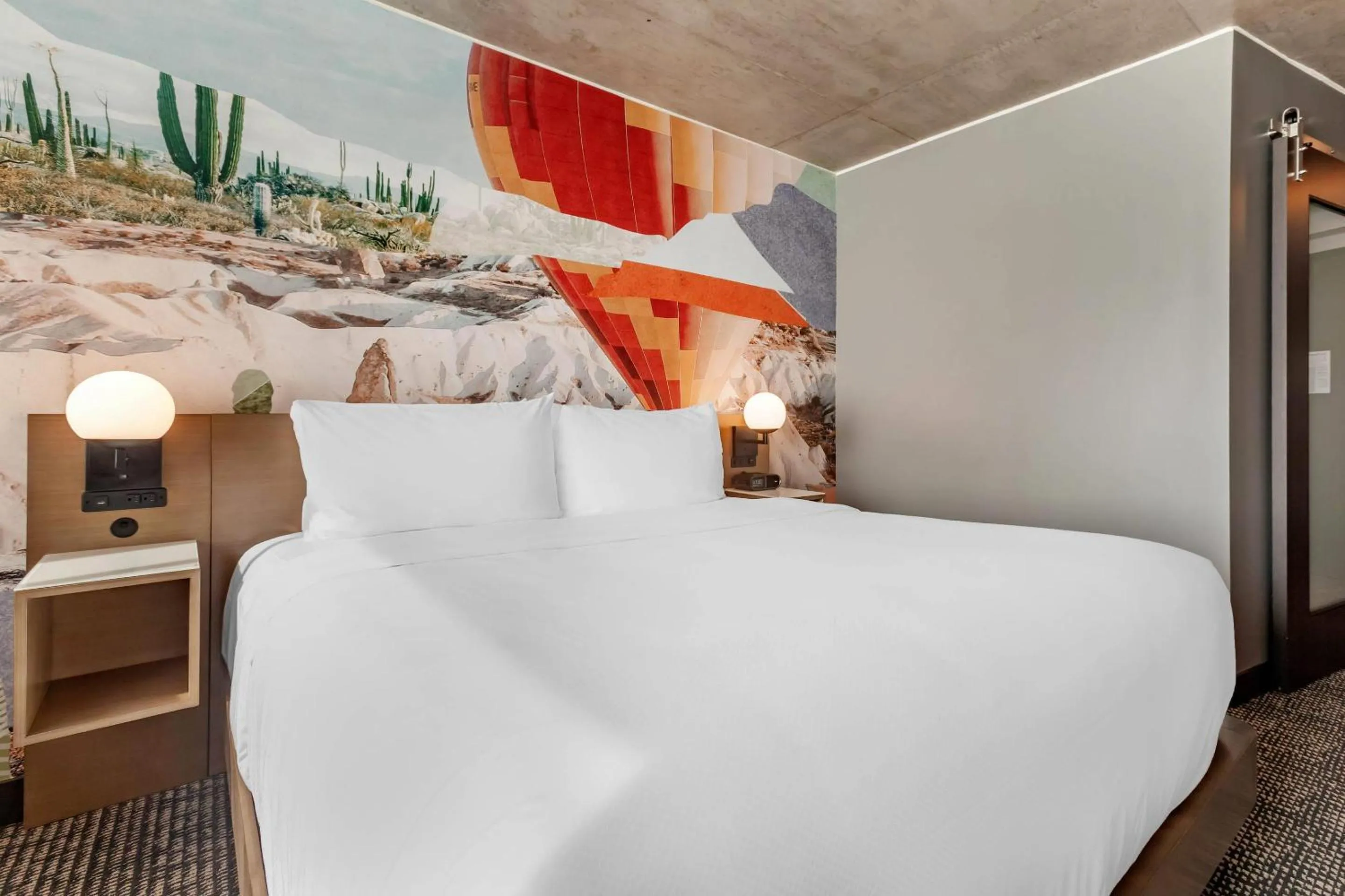 Bedroom, Bed in Cambria Downtown Phoenix Convention & Airport Hotel