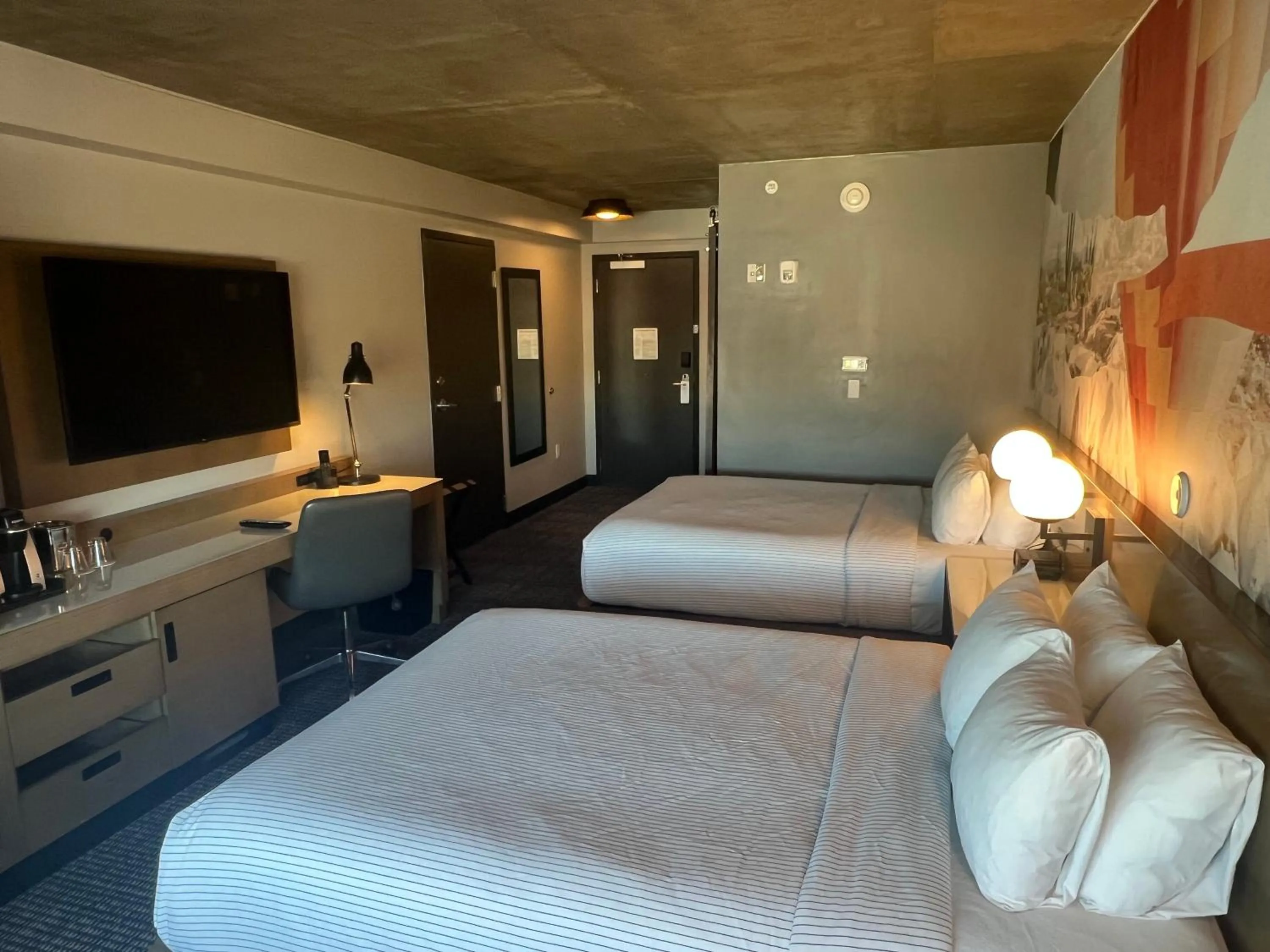 Bedroom, Bed in Cambria Downtown Phoenix Convention & Airport Hotel