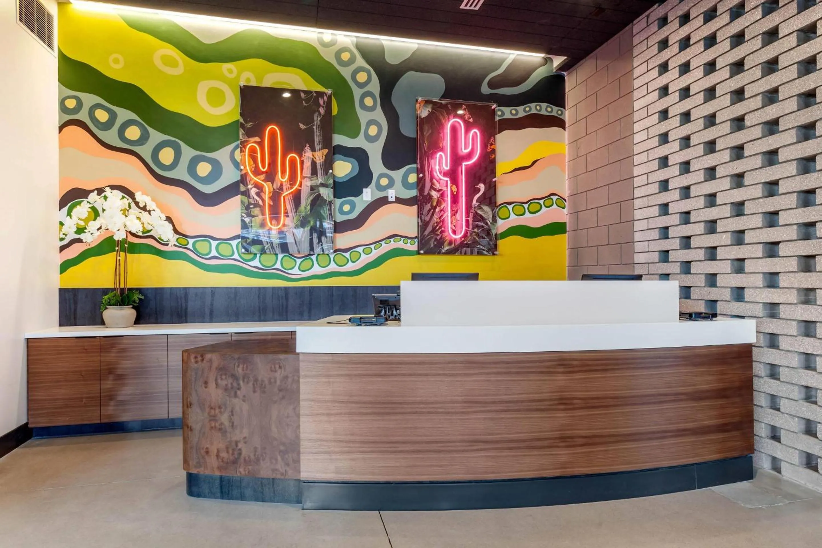 Lobby or reception in Cambria Downtown Phoenix Convention & Airport Hotel