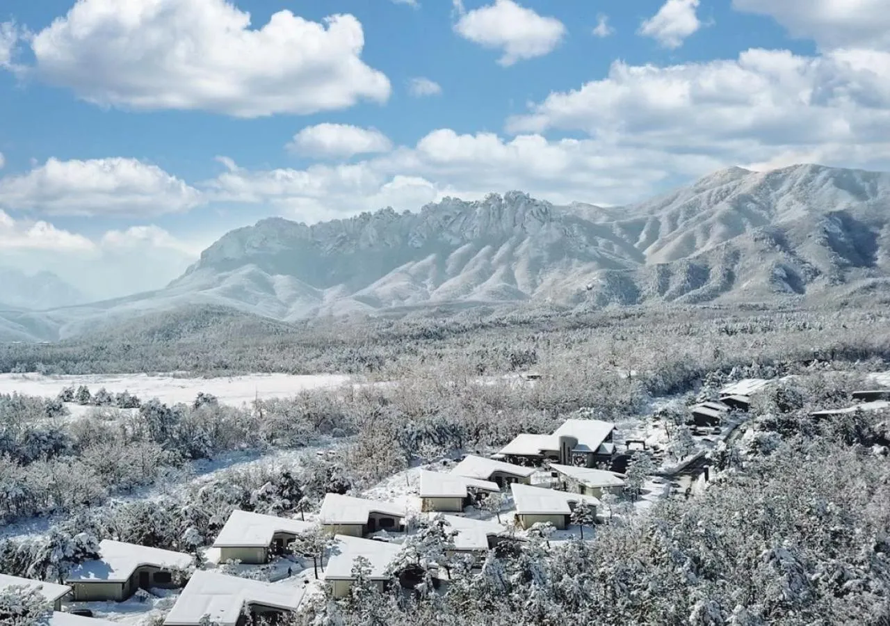 Property building in Kensington Resort Seorak Valley