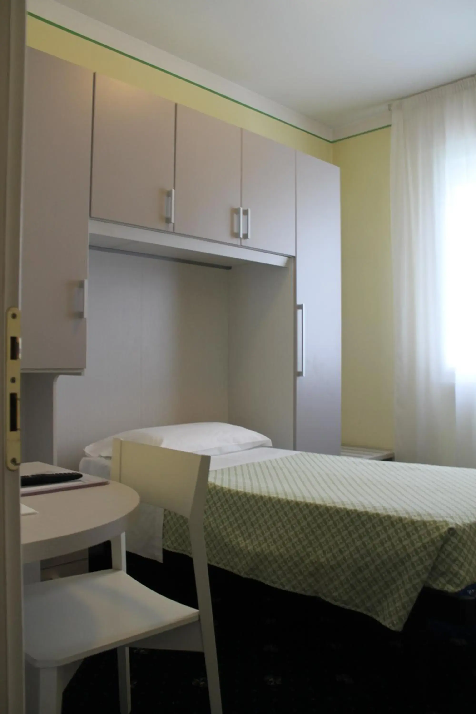 Single Room in Terme Villa Pace Single Room in Terme Villa Pace