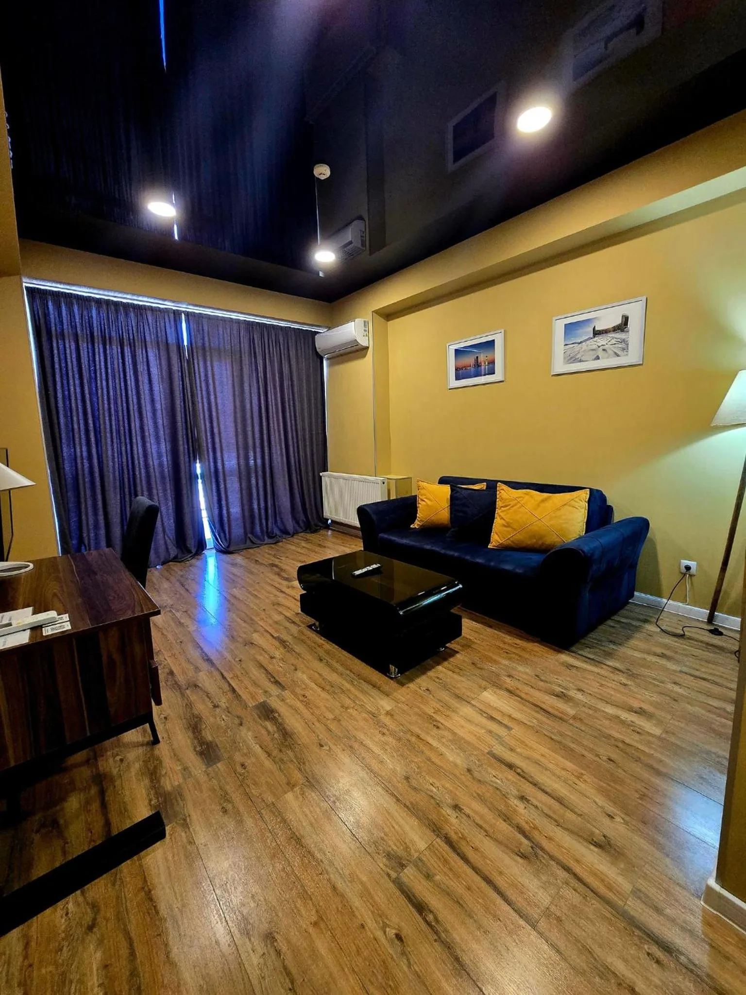 Living room in Apart Hotel West