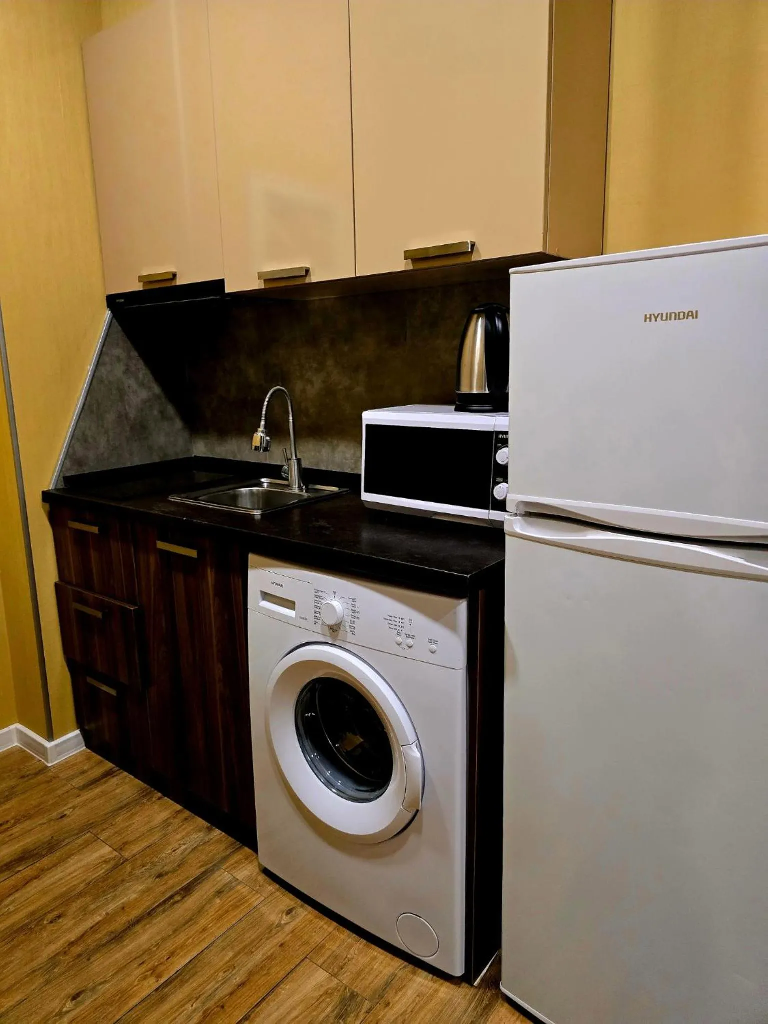 kitchen in Apart Hotel West