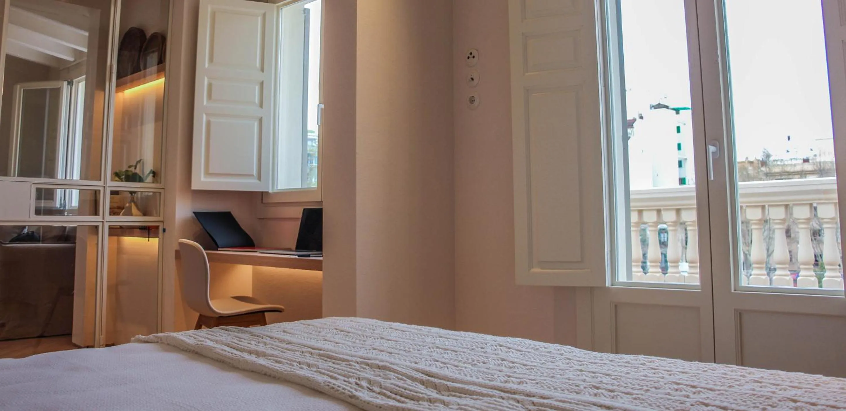 Bedroom, Bed in The Boc Suites