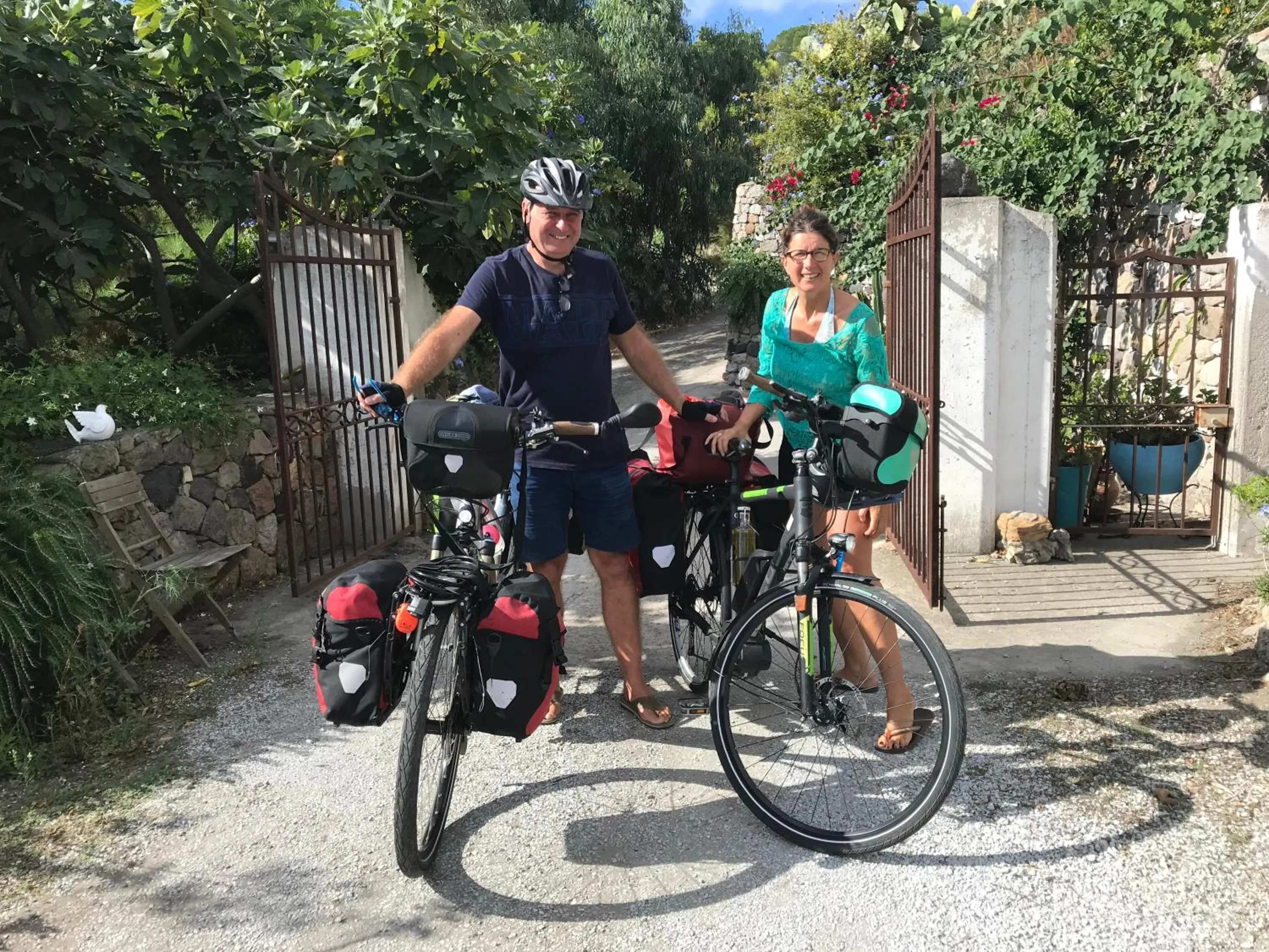 People in B&B Al Salvatore Di Lipari