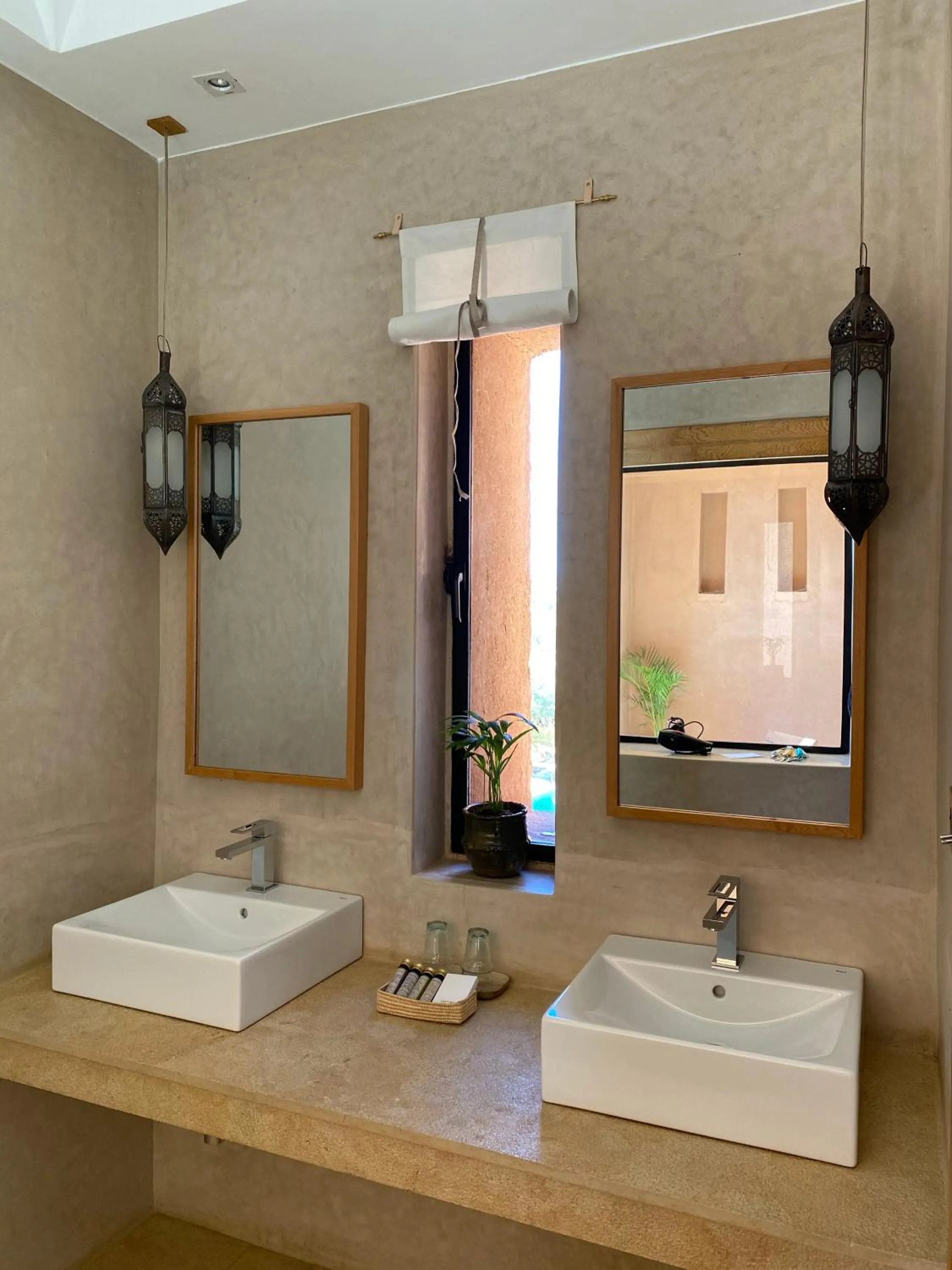 Bathroom in Kasbah Tamsna