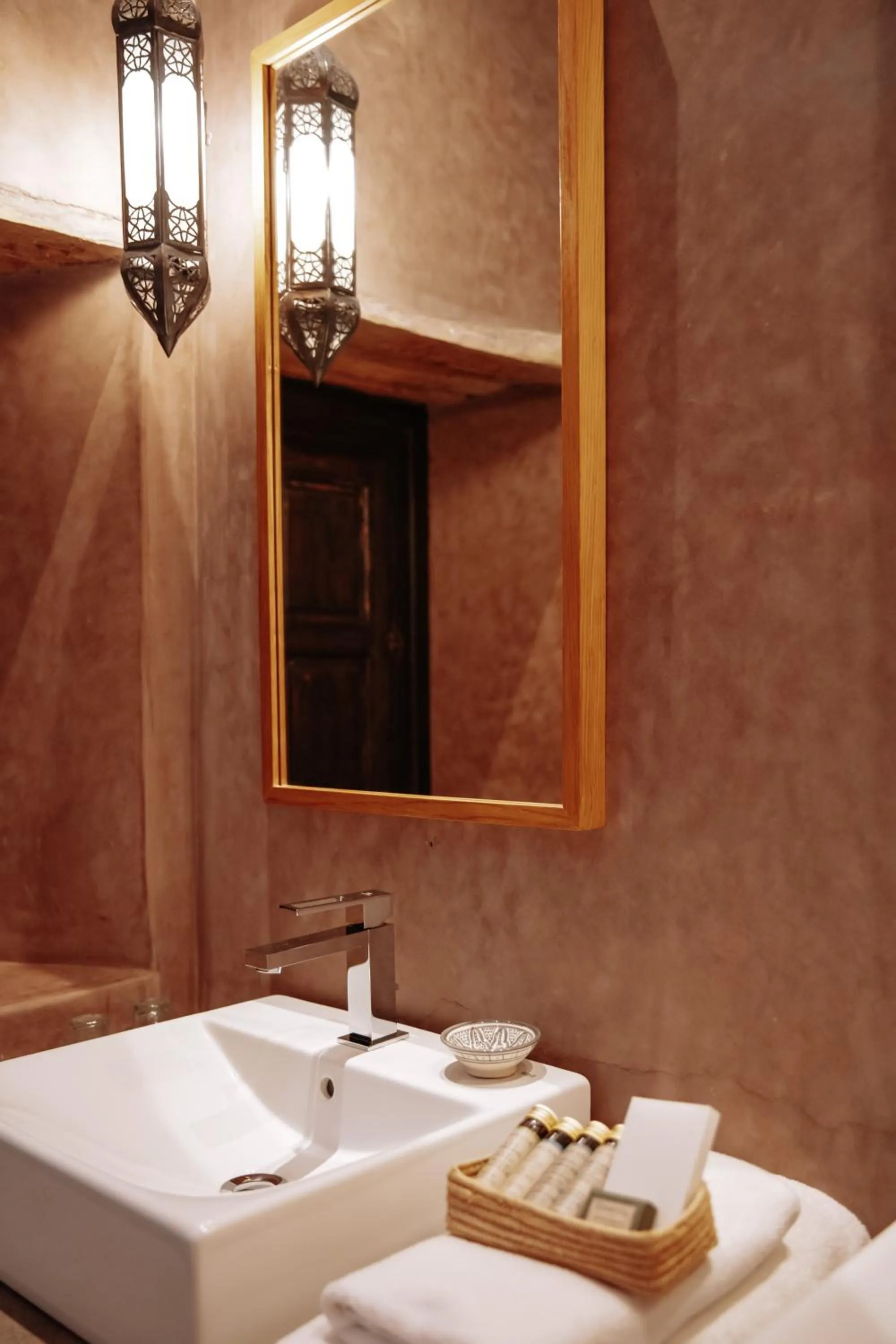 Shower in Kasbah Tamsna