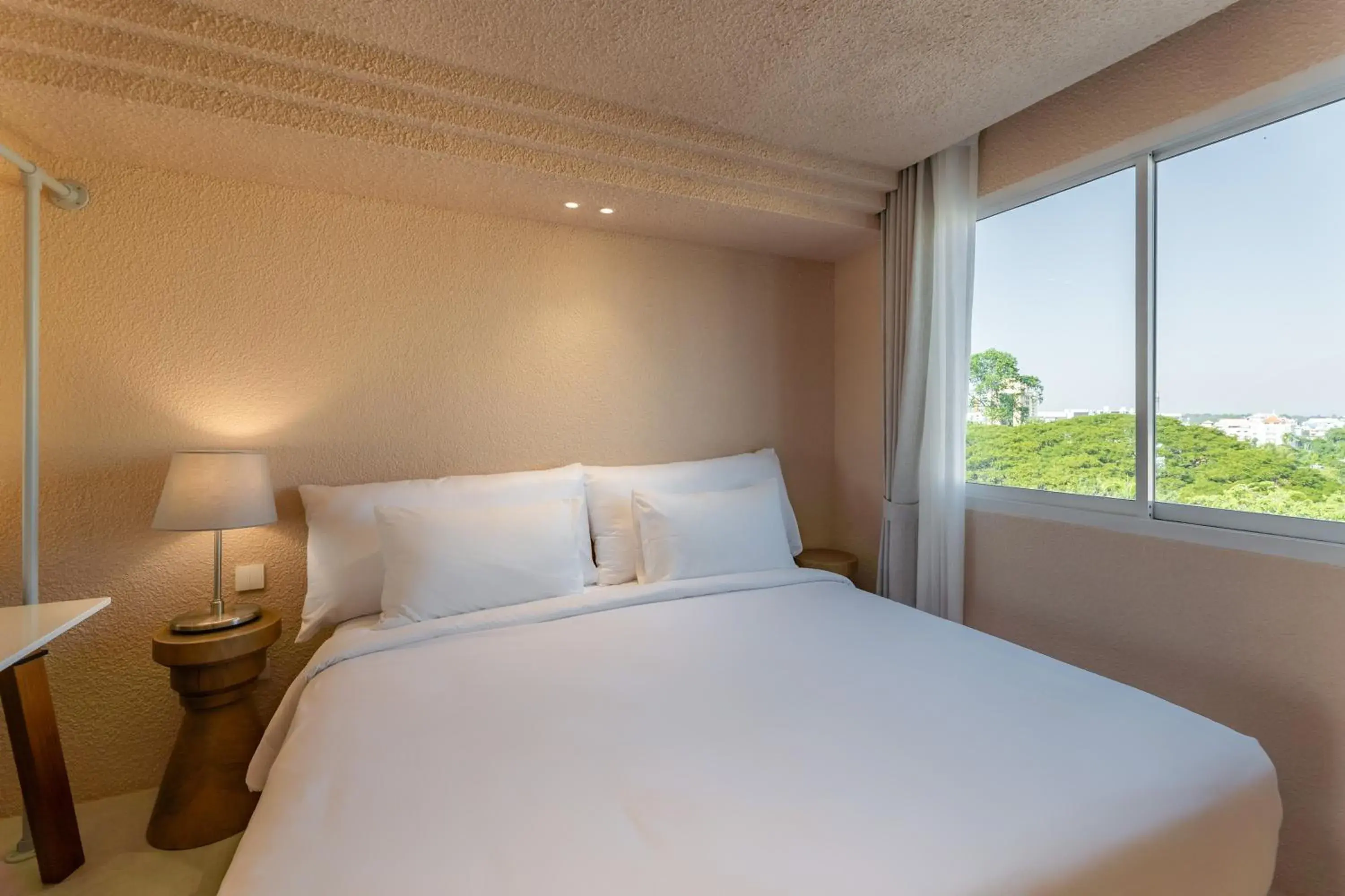City view, Bed in Mai Hotel Chiang Mai ใหม่โฮเทล เชียงใหม่ City view, Bed in Mai Hotel Chiang Mai ใหม่โฮเทล เชียงใหม่