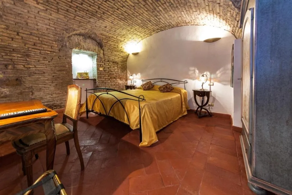 Photo of the whole room, Bed in Rifugio degli Artisti B&B