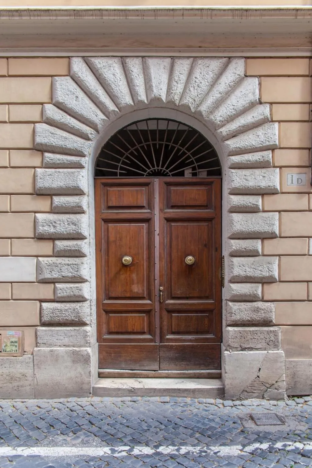 Facade/entrance in Rifugio degli Artisti B&B
