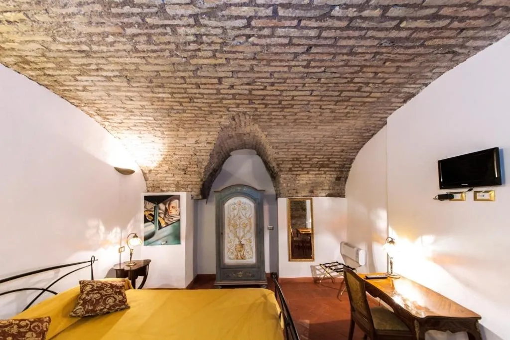 Photo of the whole room, Bed in Rifugio degli Artisti B&B