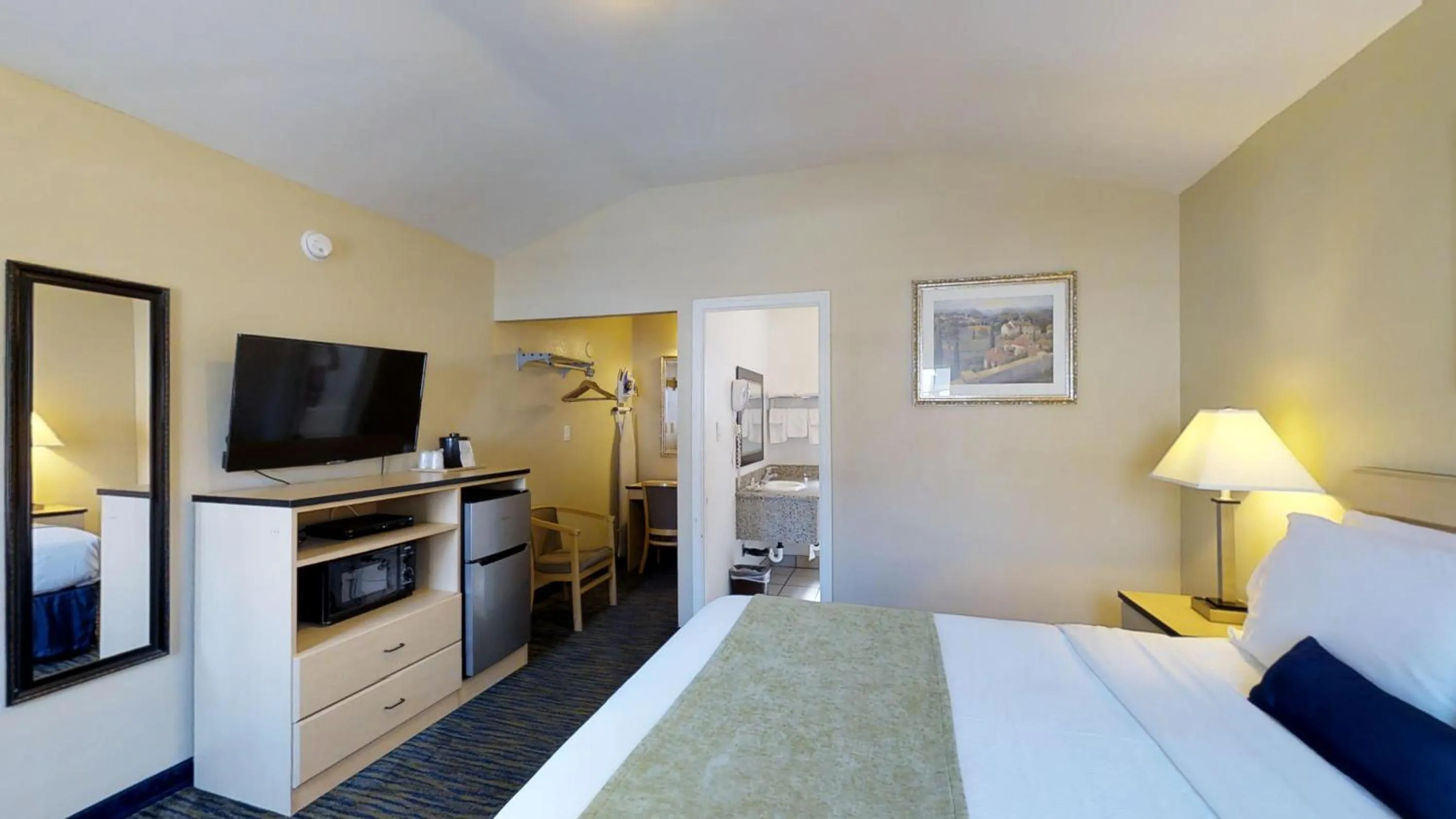 Bedroom, Bed in Napa Discovery Inn