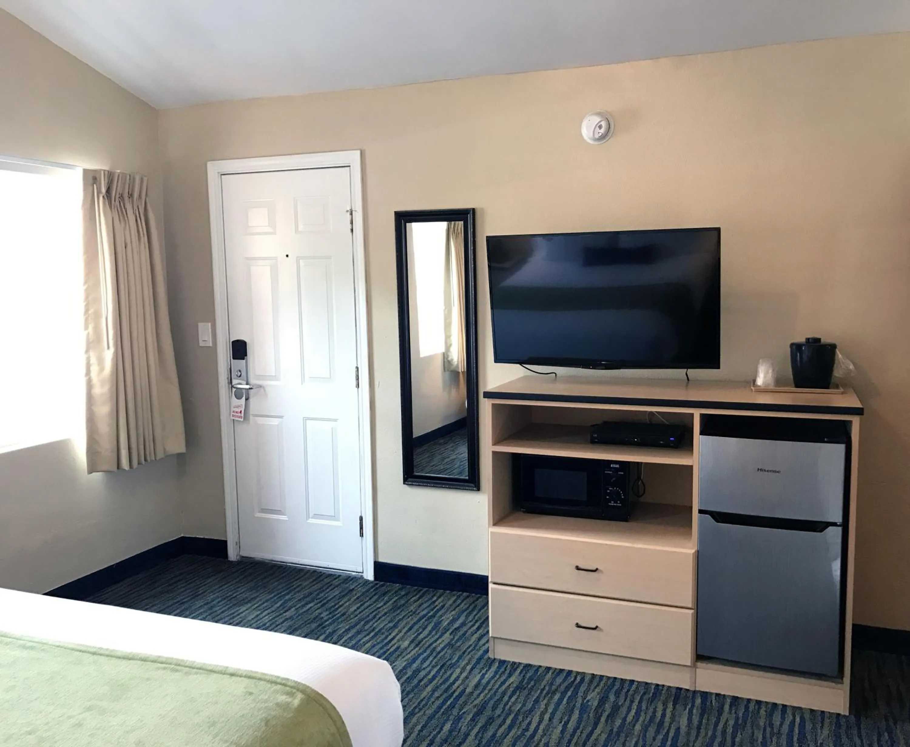 Bed in Napa Discovery Inn