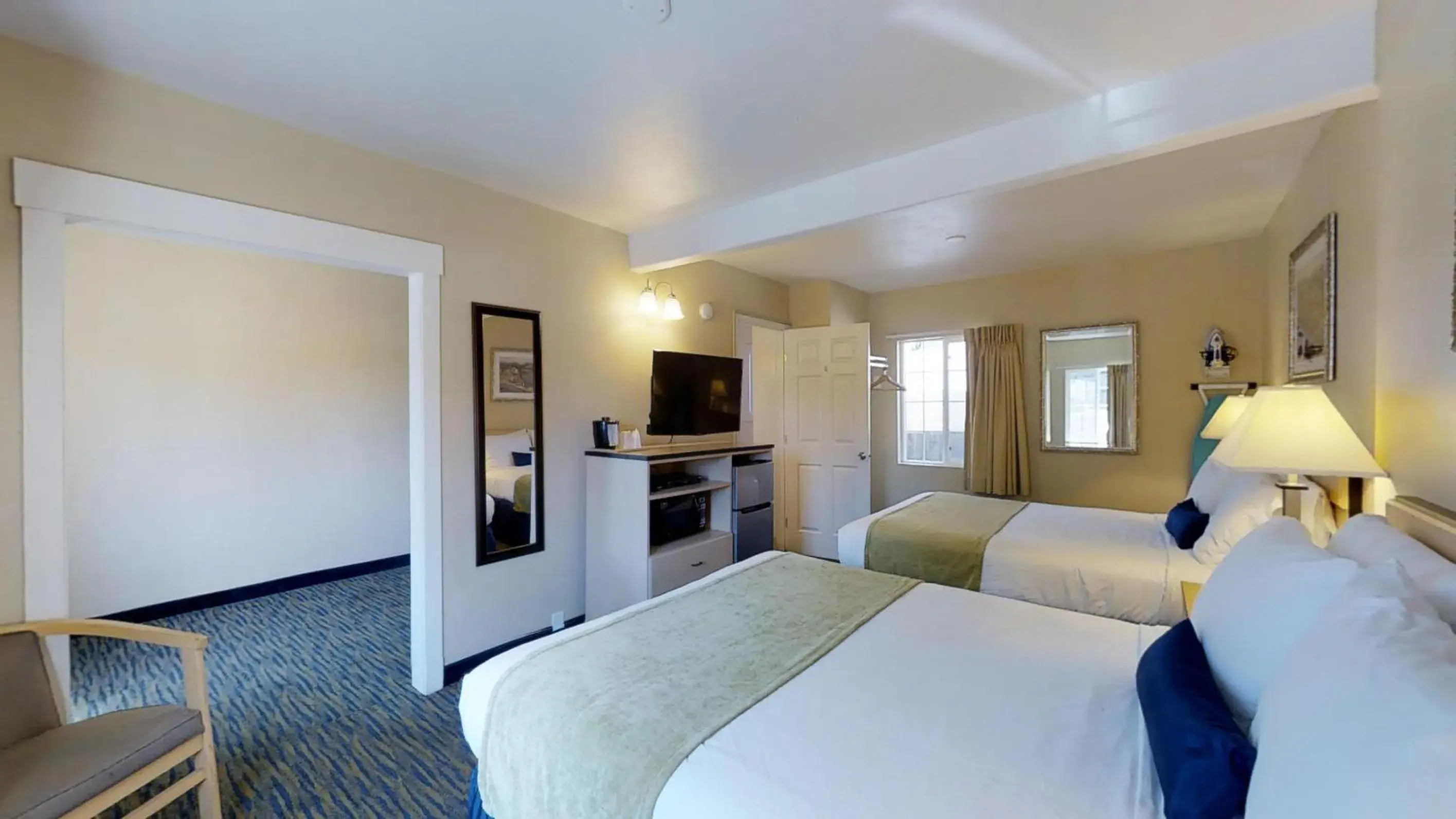 Bedroom, Bed in Napa Discovery Inn Bedroom, Bed in Napa Discovery Inn