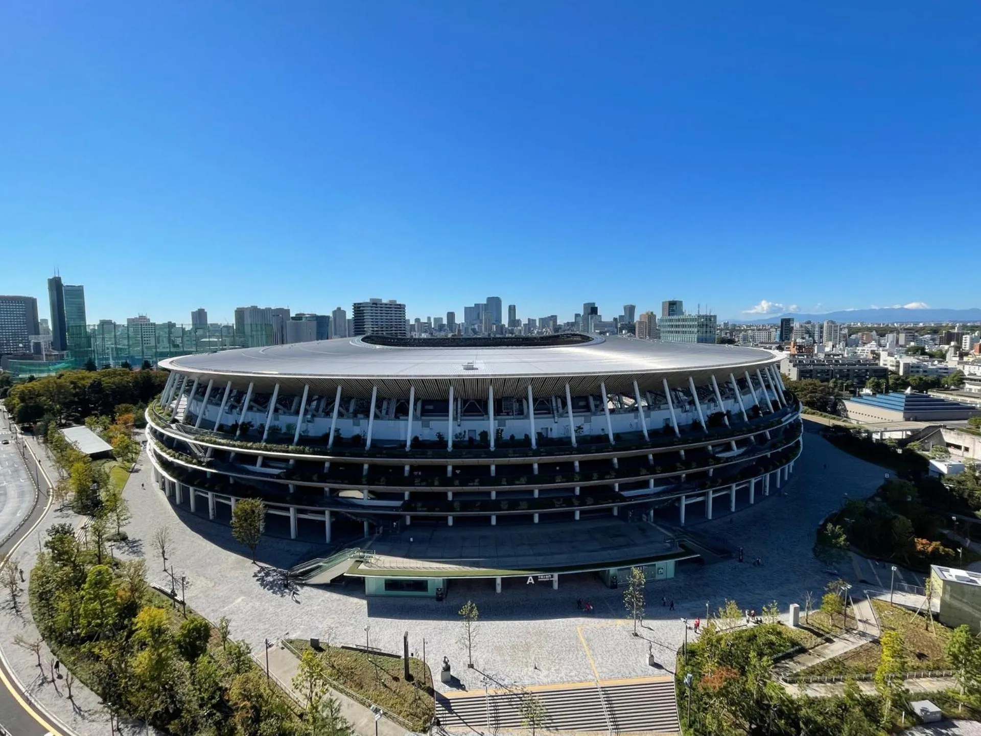 Nearby landmark in Stay SAKURA Tokyo Shinjuku Hyakukura