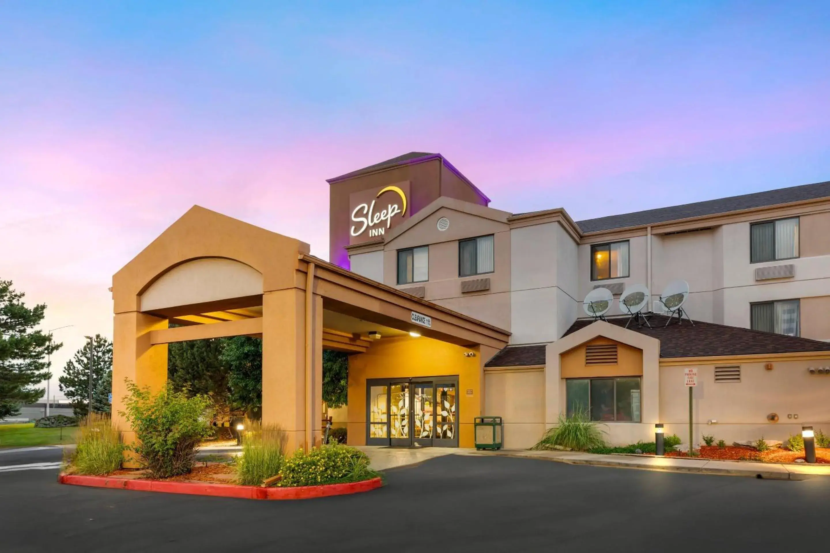 Property building in Sleep Inn Denver Tech Center Property building in Sleep Inn Denver Tech Center