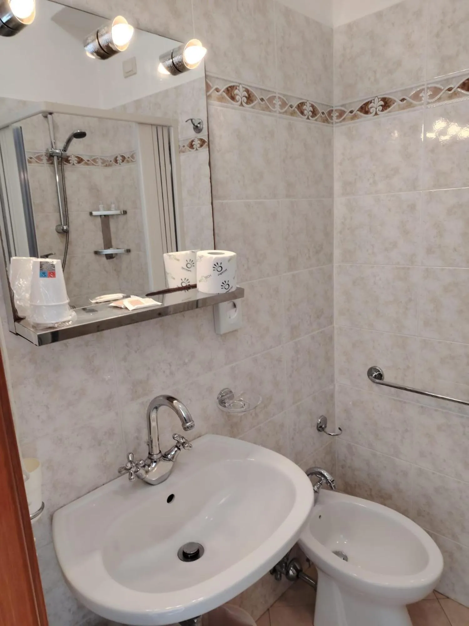 Bathroom in Hotel Silvia Framura - Cinque Terre