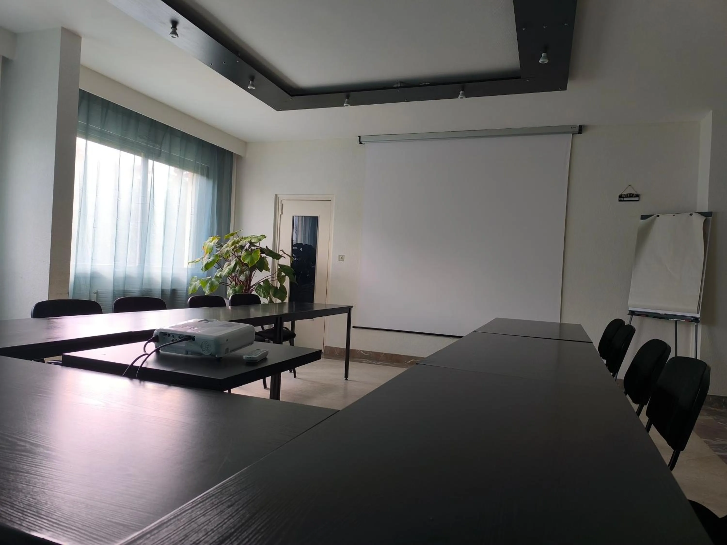 Meeting/conference room in Adonis Lyon Est Hôtel Artys