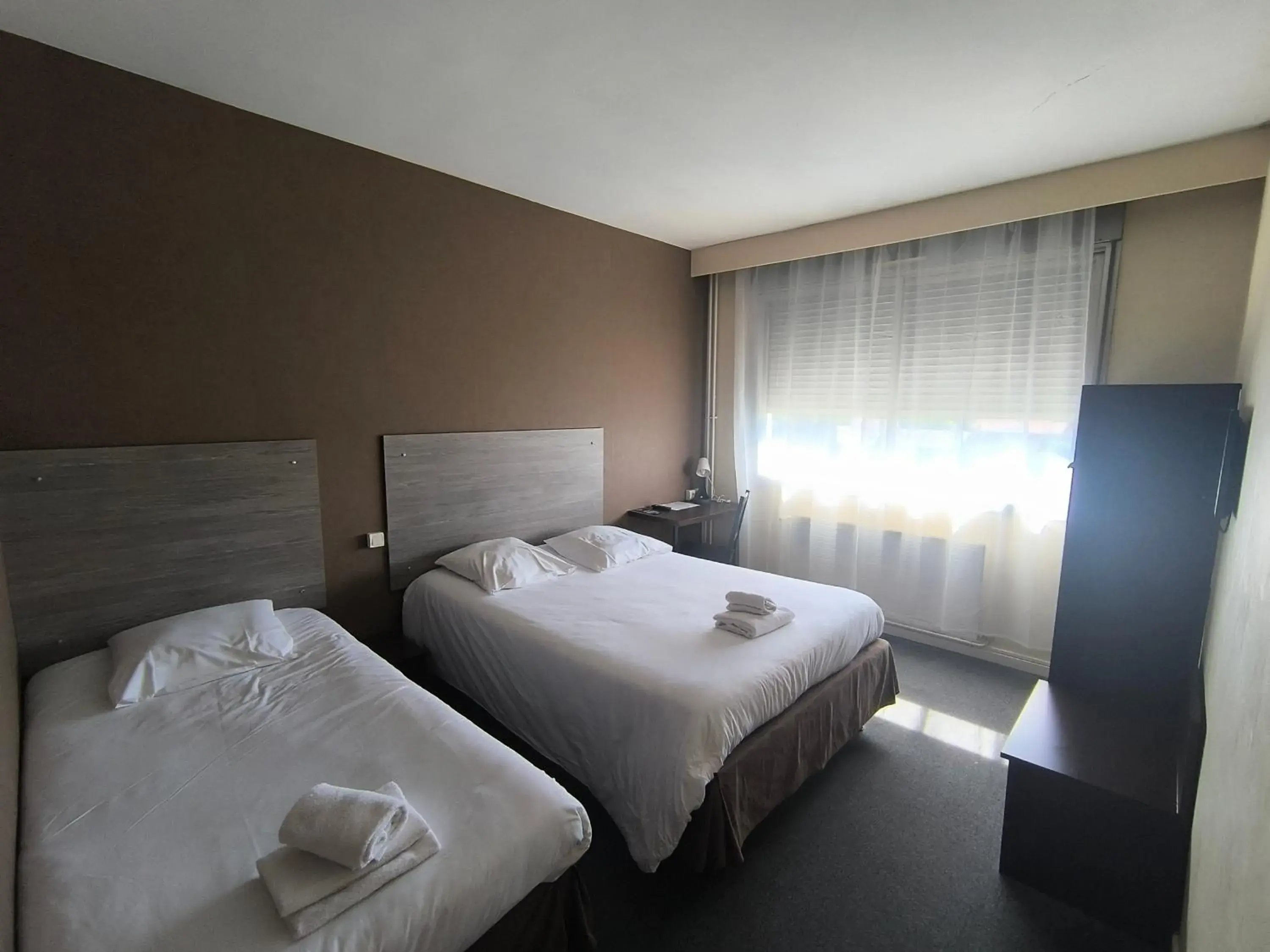 Bed in Adonis Lyon Est Hôtel Artys Bed in Adonis Lyon Est Hôtel Artys