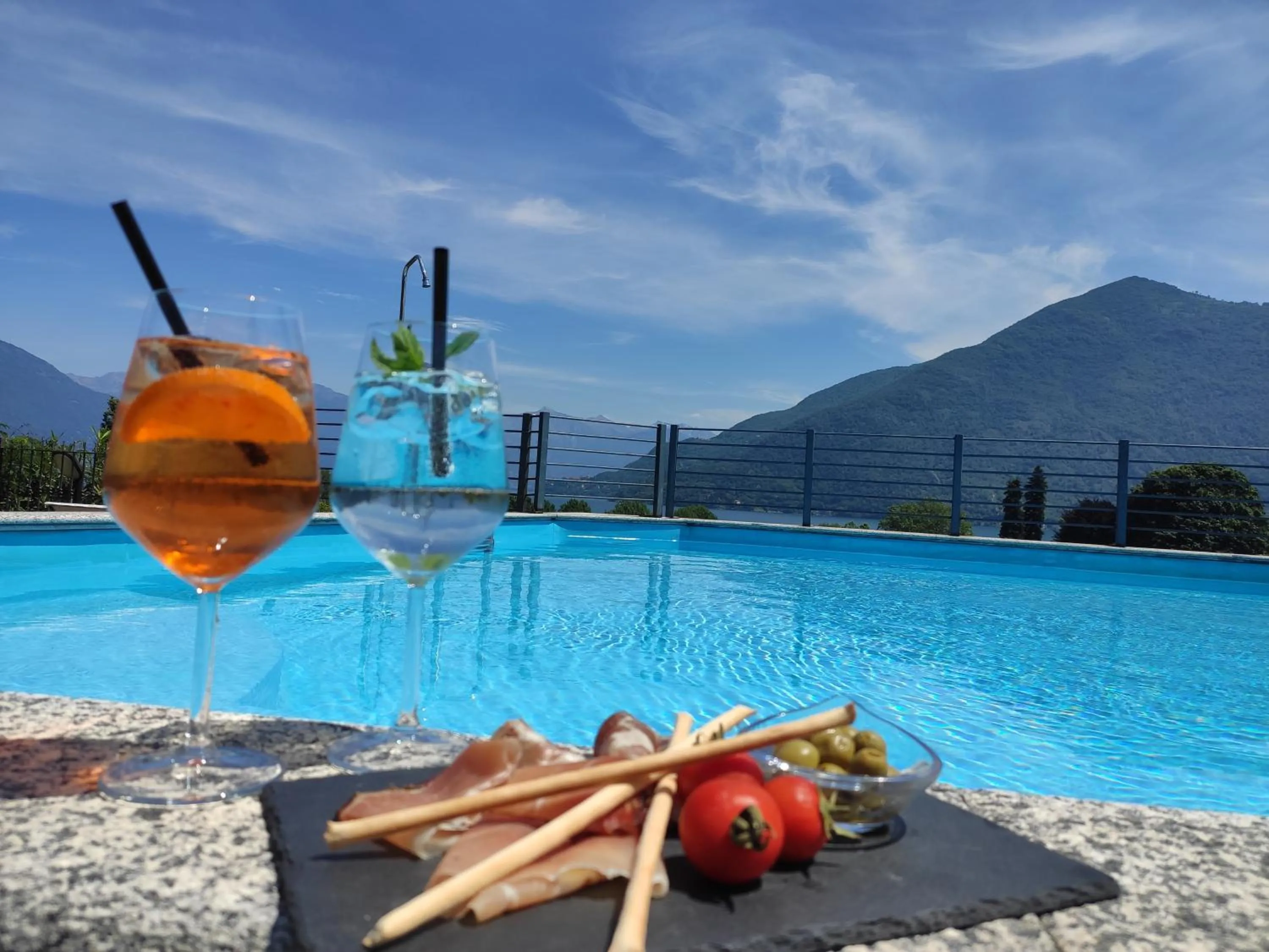 Swimming pool in Hotel Giardino
