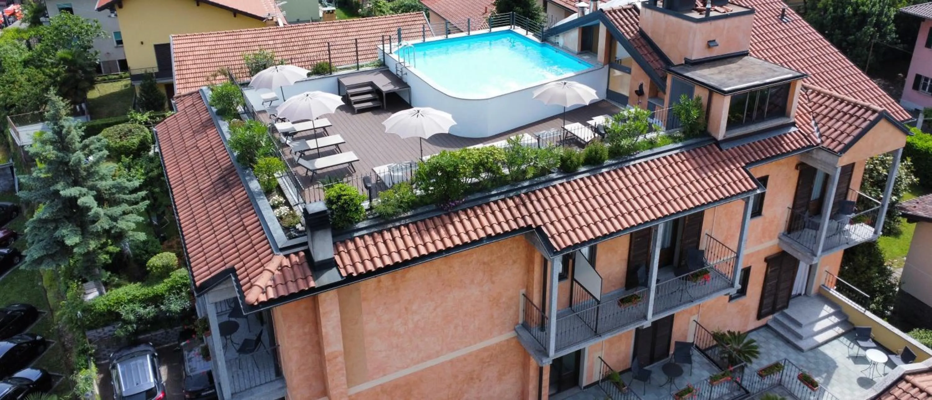 Property building in Hotel Giardino