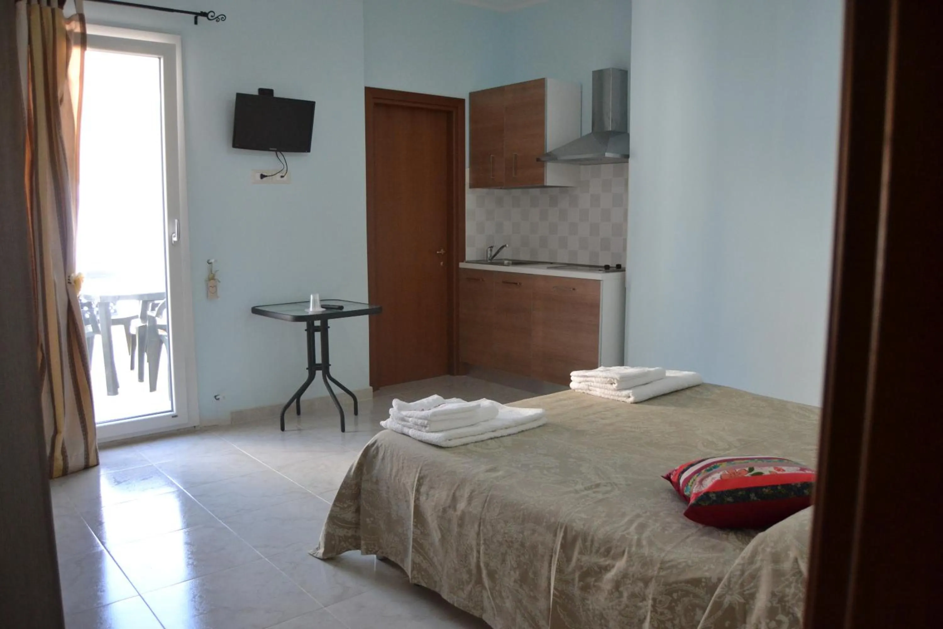 Photo of the whole room, Bed in B&B Cuore di Gallipoli