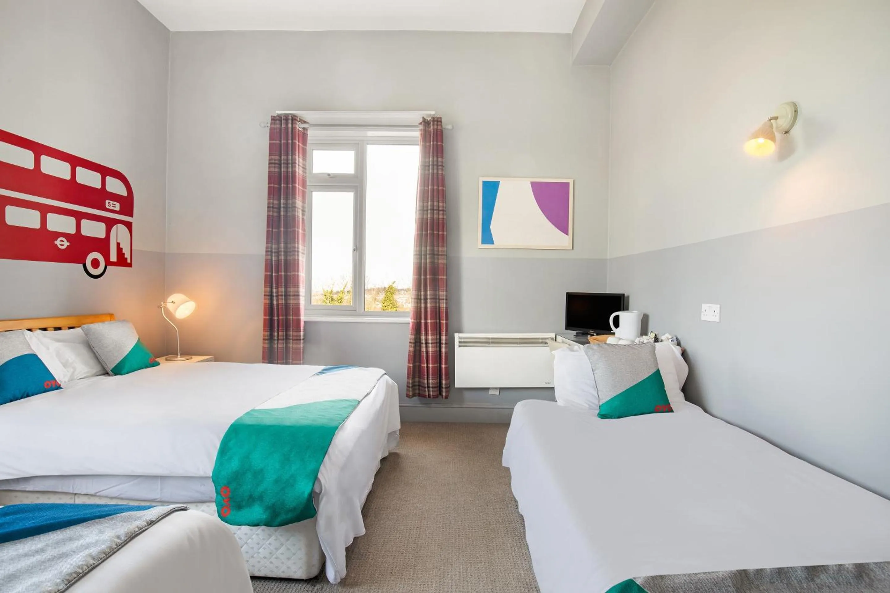 Bedroom, Bed in OYO The Green Man Pub And Hotel