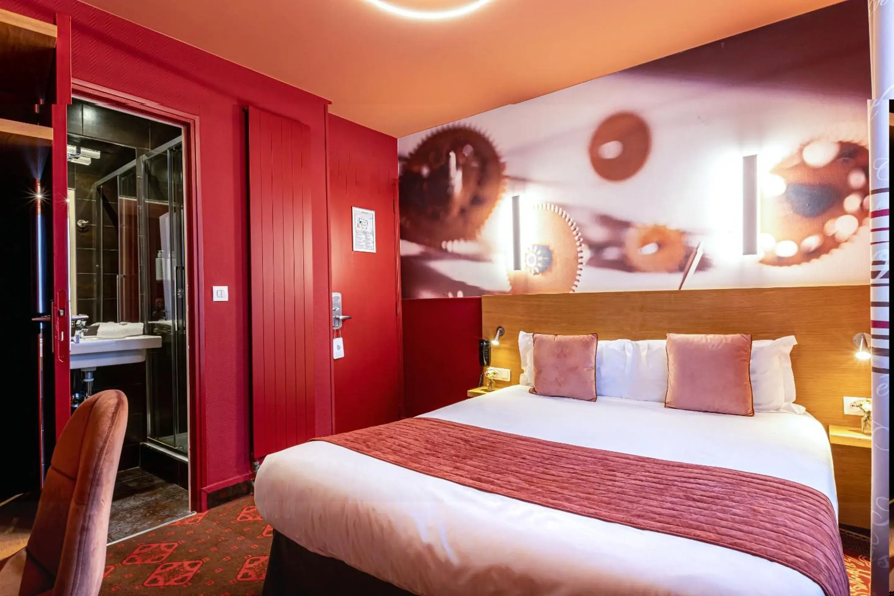 Two Adjacent Classic Double Rooms in Hotel Ariane Montparnasse by Patrick Hayat Two Adjacent Classic Double Rooms in Hotel Ariane Montparnasse by Patrick Hayat