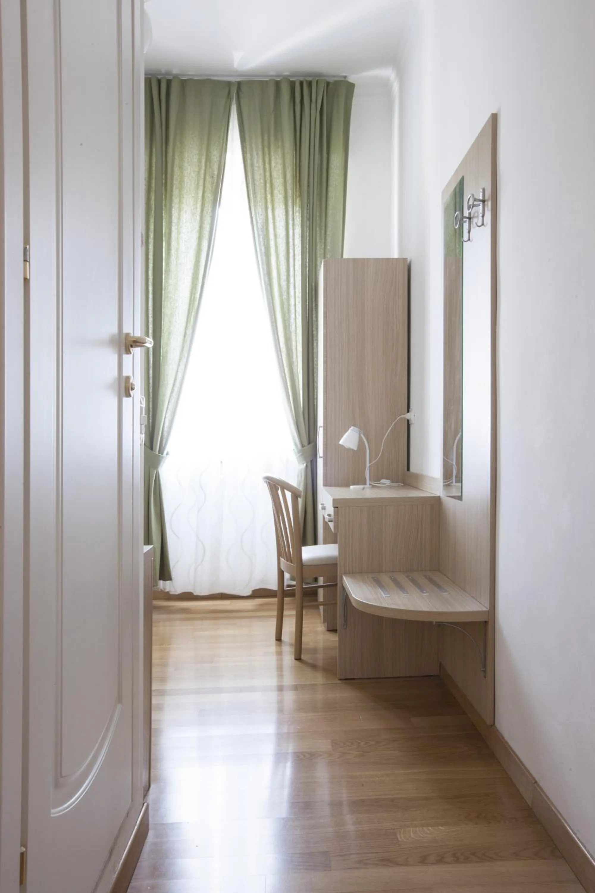 Photo of the whole room, Bed in Hotel Amalfi