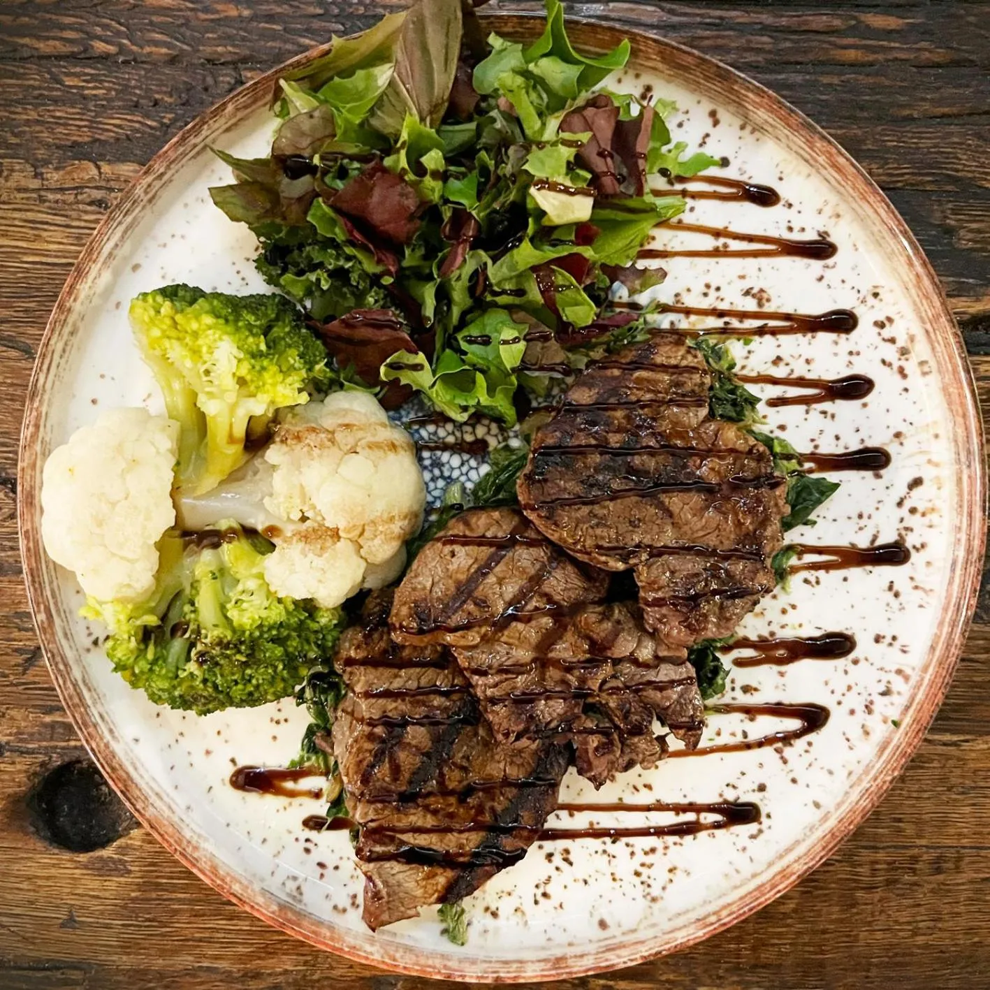 Food and drinks in Barkod Otel