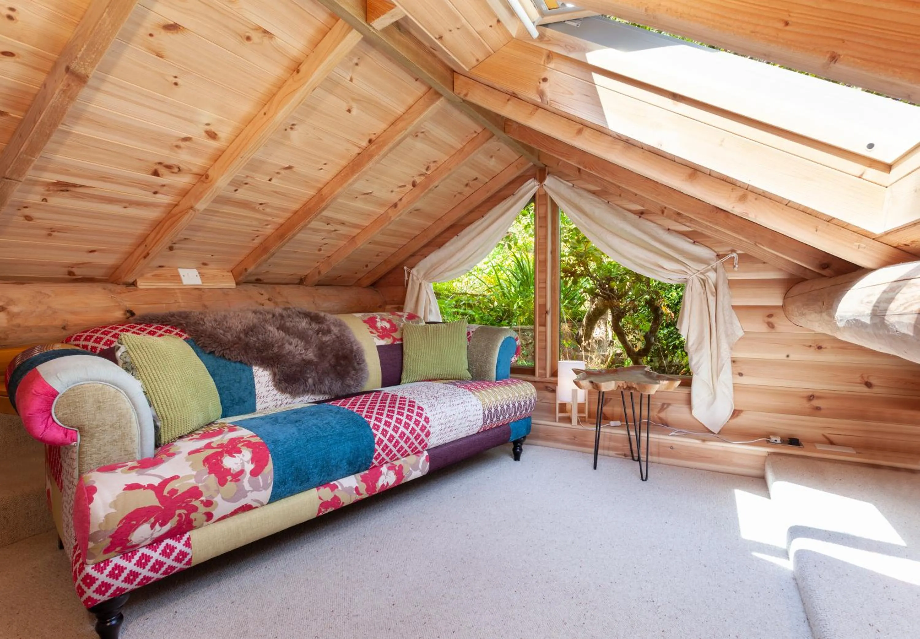 Porthole Log Cabin