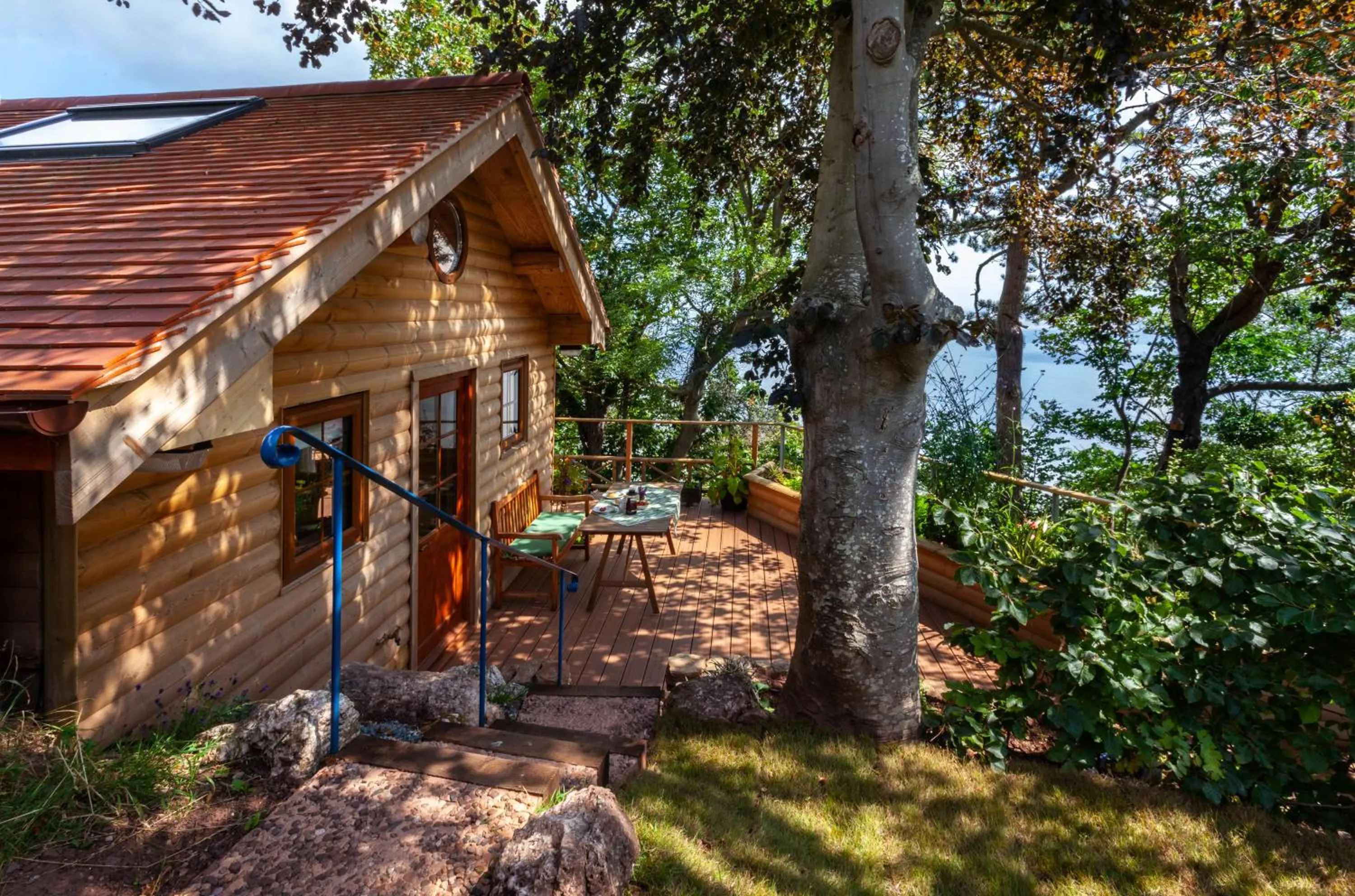 Porthole Log Cabin