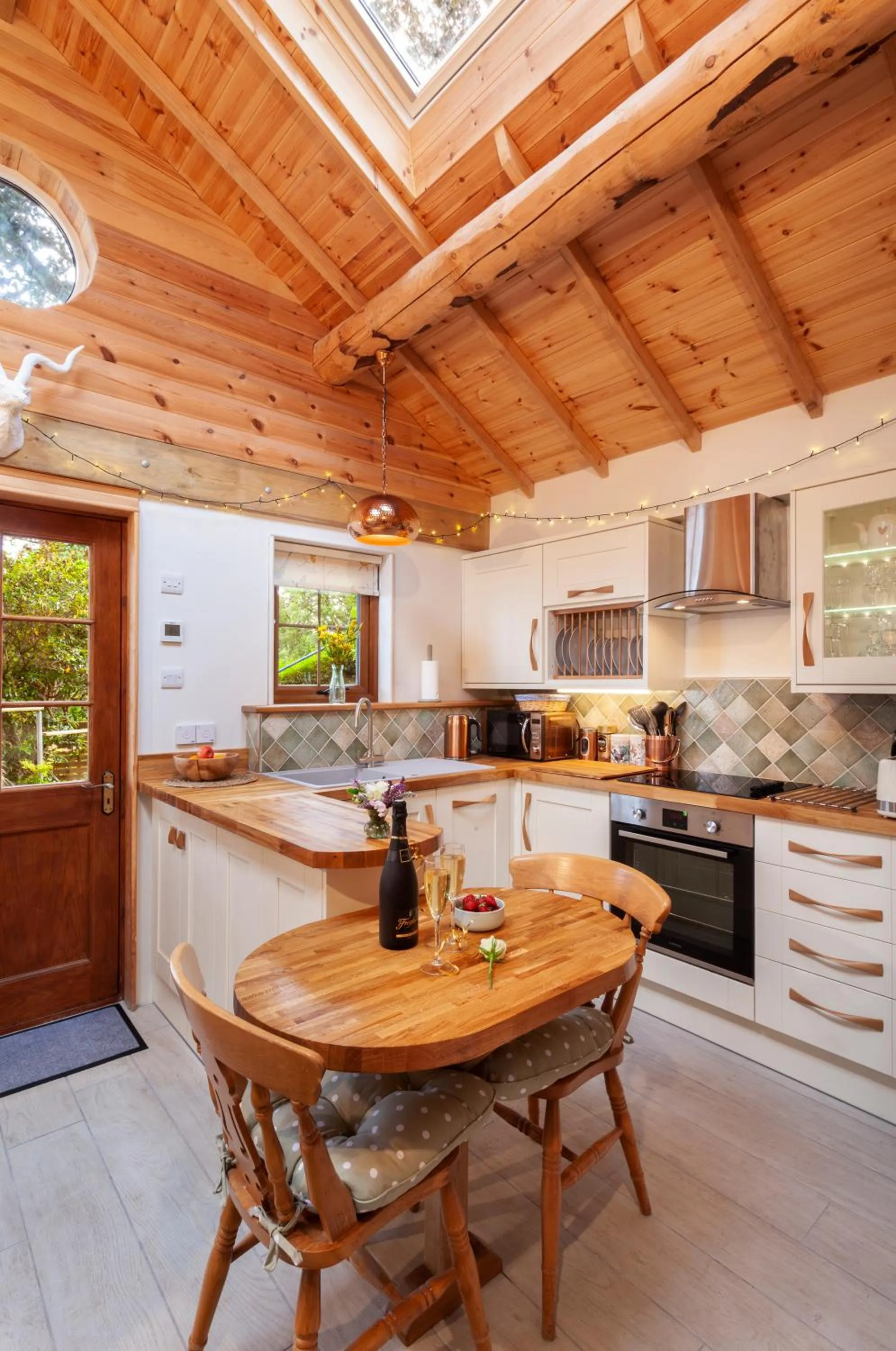 Porthole Log Cabin