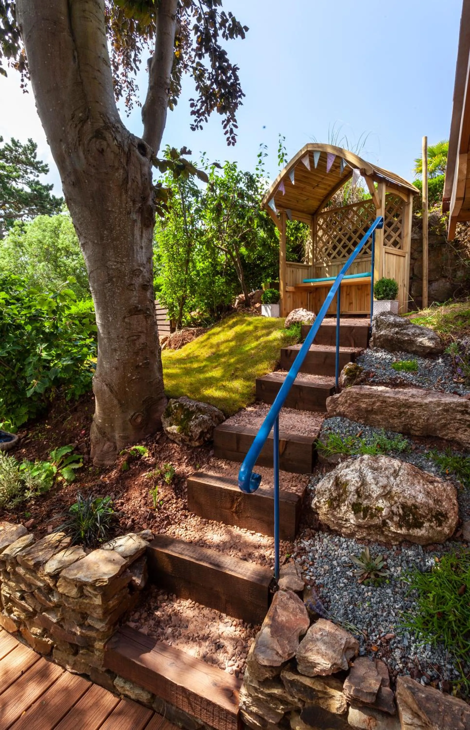Porthole Log Cabin