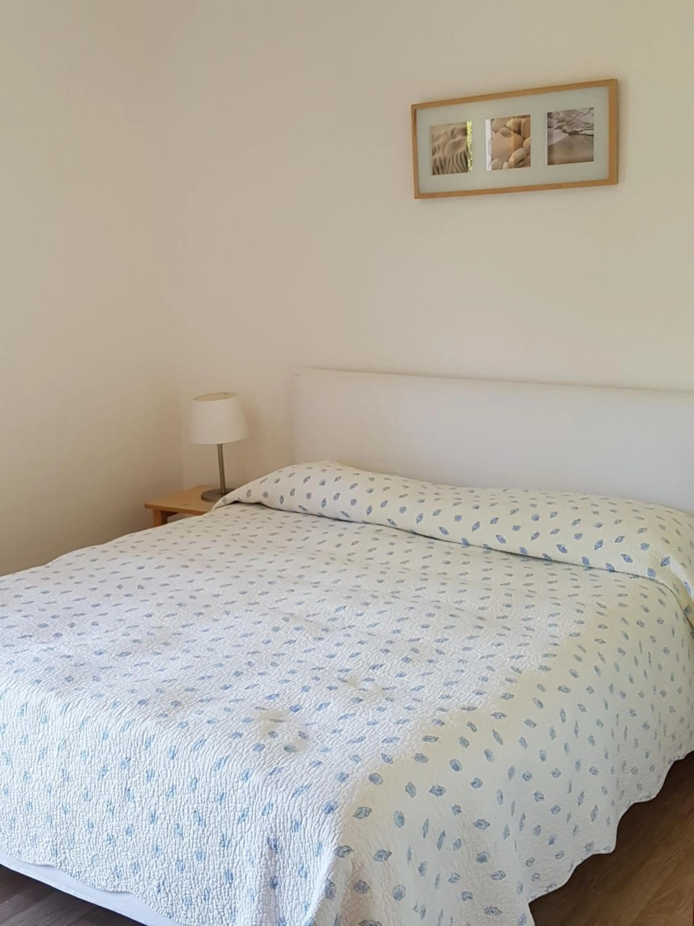 Bed in Navarro Hill Resort
