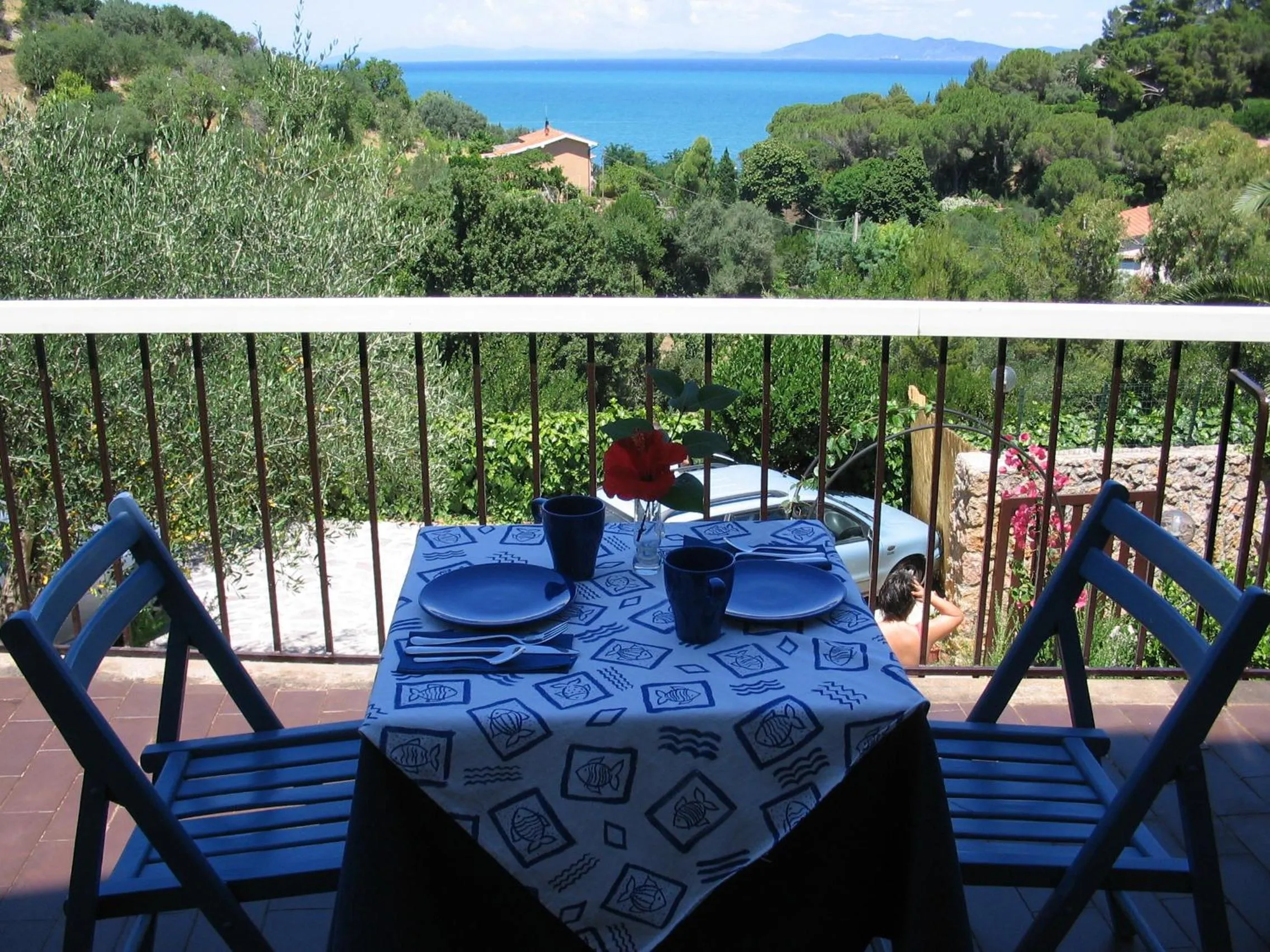 Restaurant/places to eat in Navarro Hill Resort