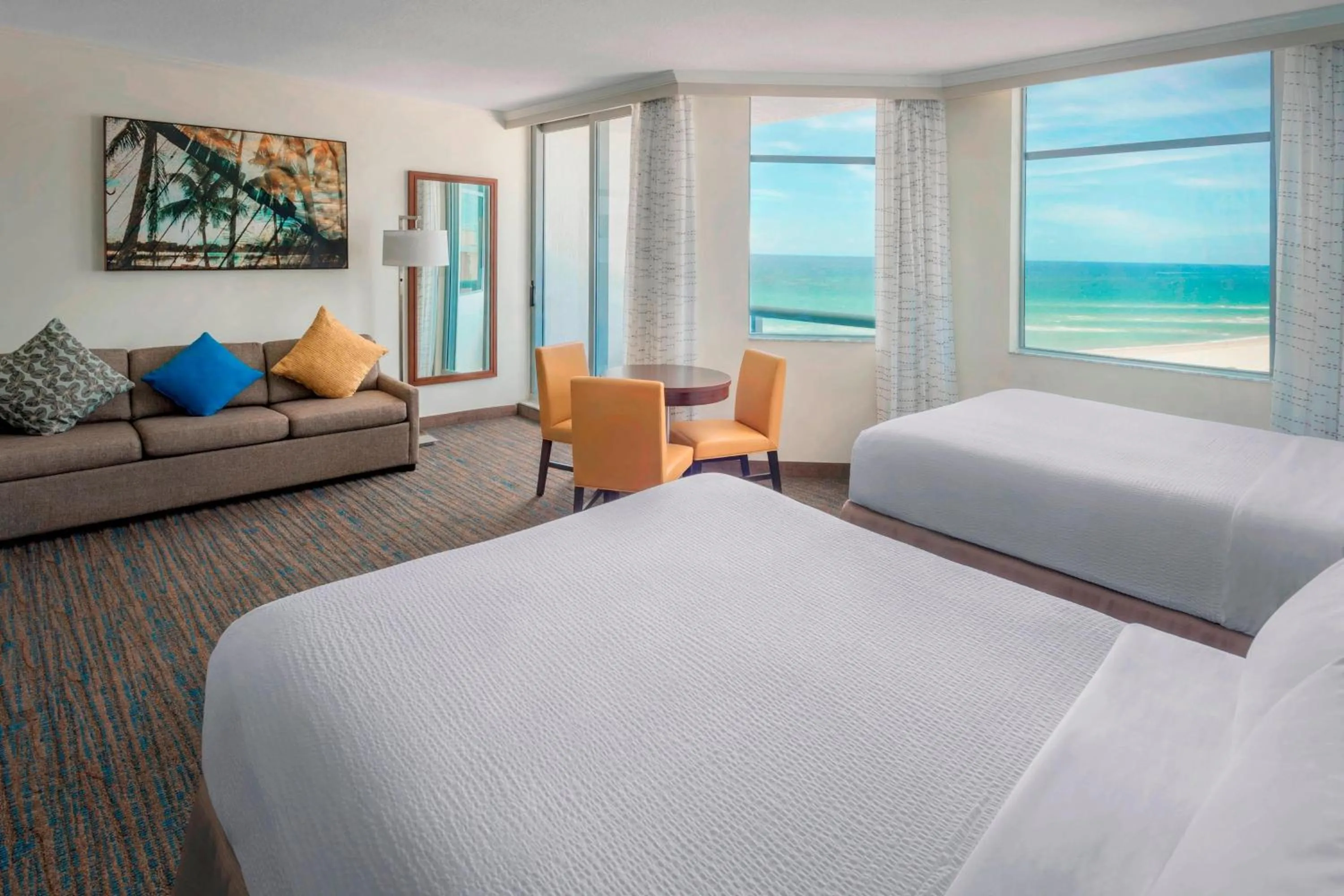 Photo of the whole room, Bed in Residence Inn Fort Lauderdale Pompano Beach/Oceanfront