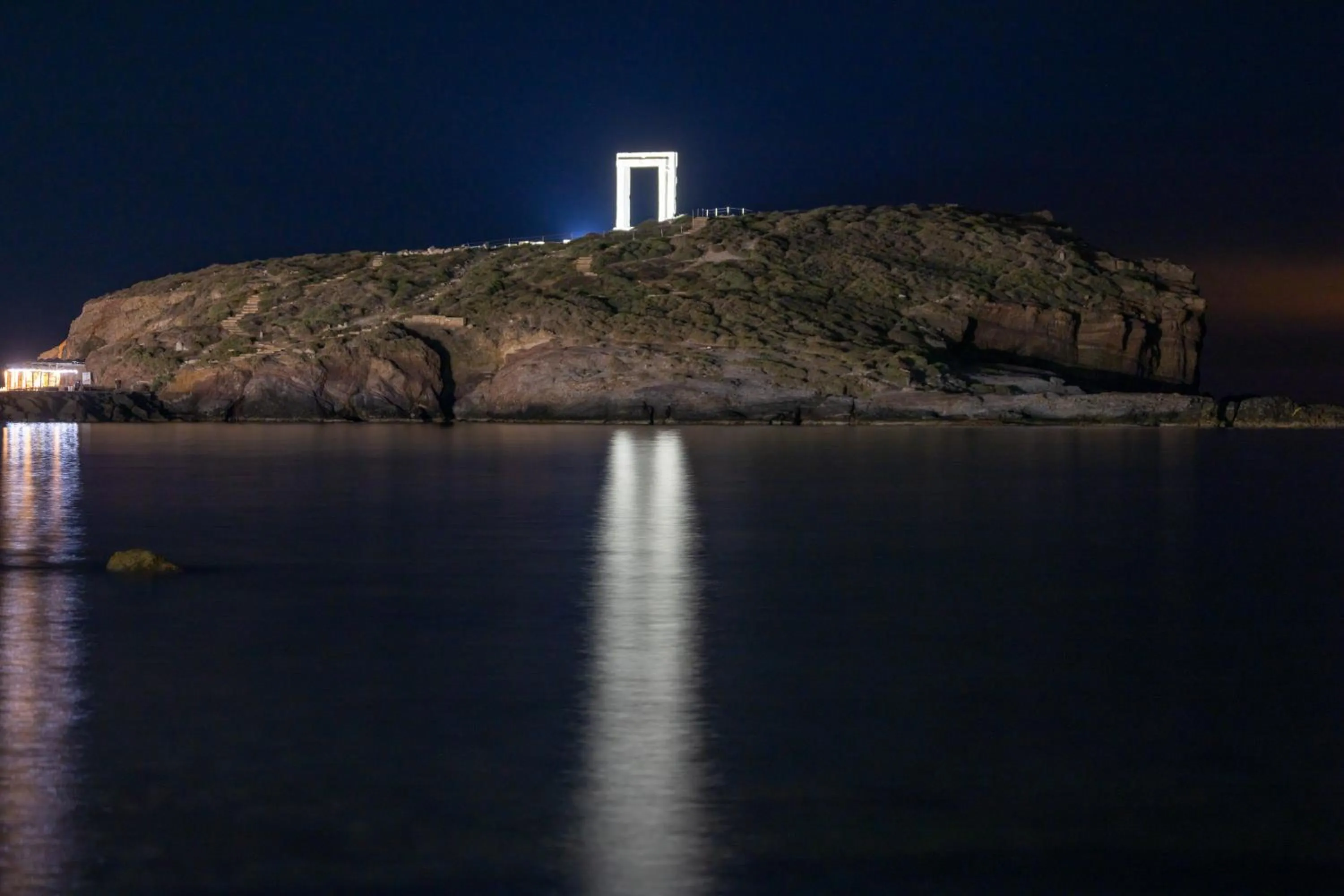 Nearby landmark in El Mar Naxos