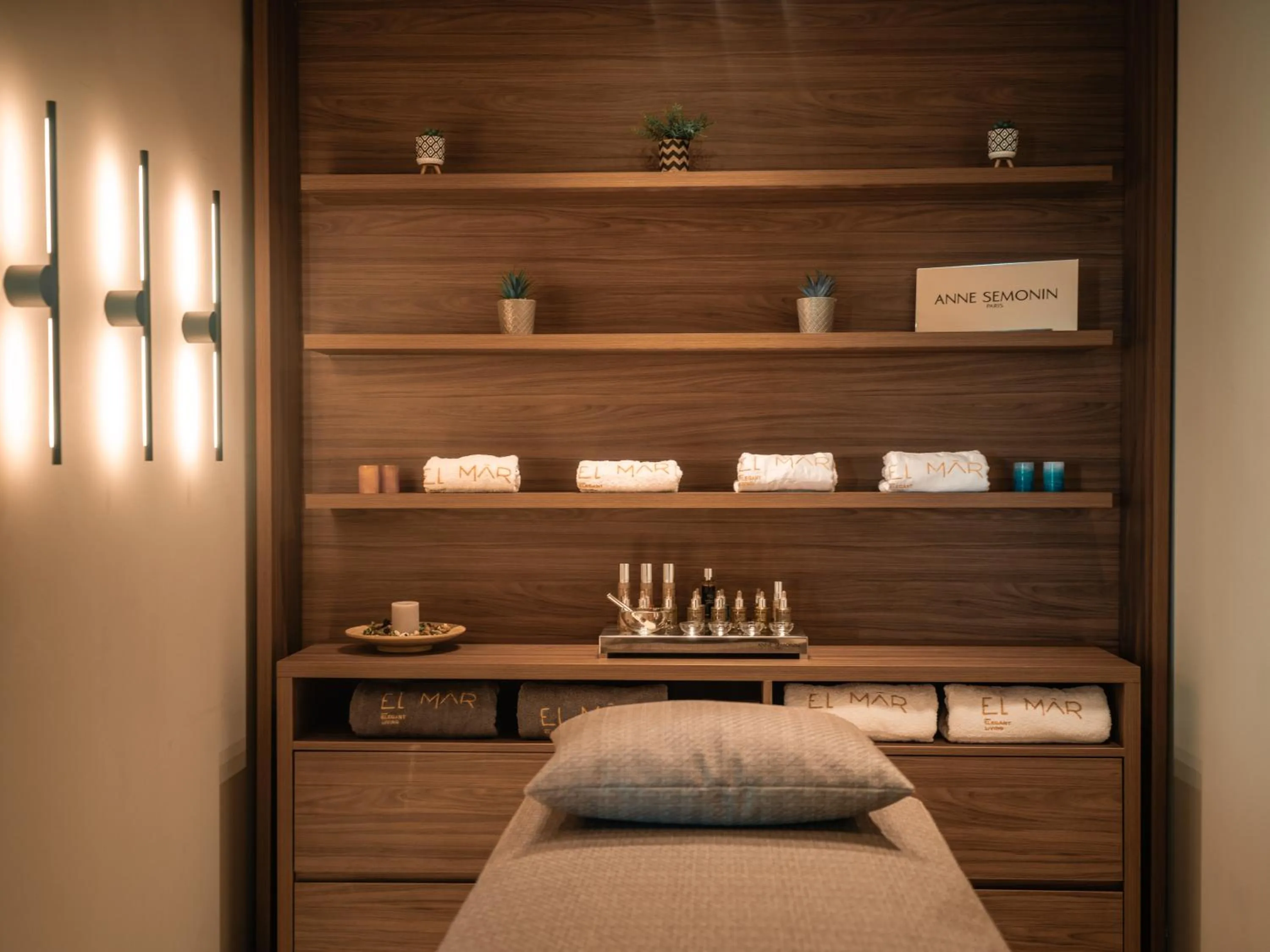 Massage, Bed in El Mar Naxos