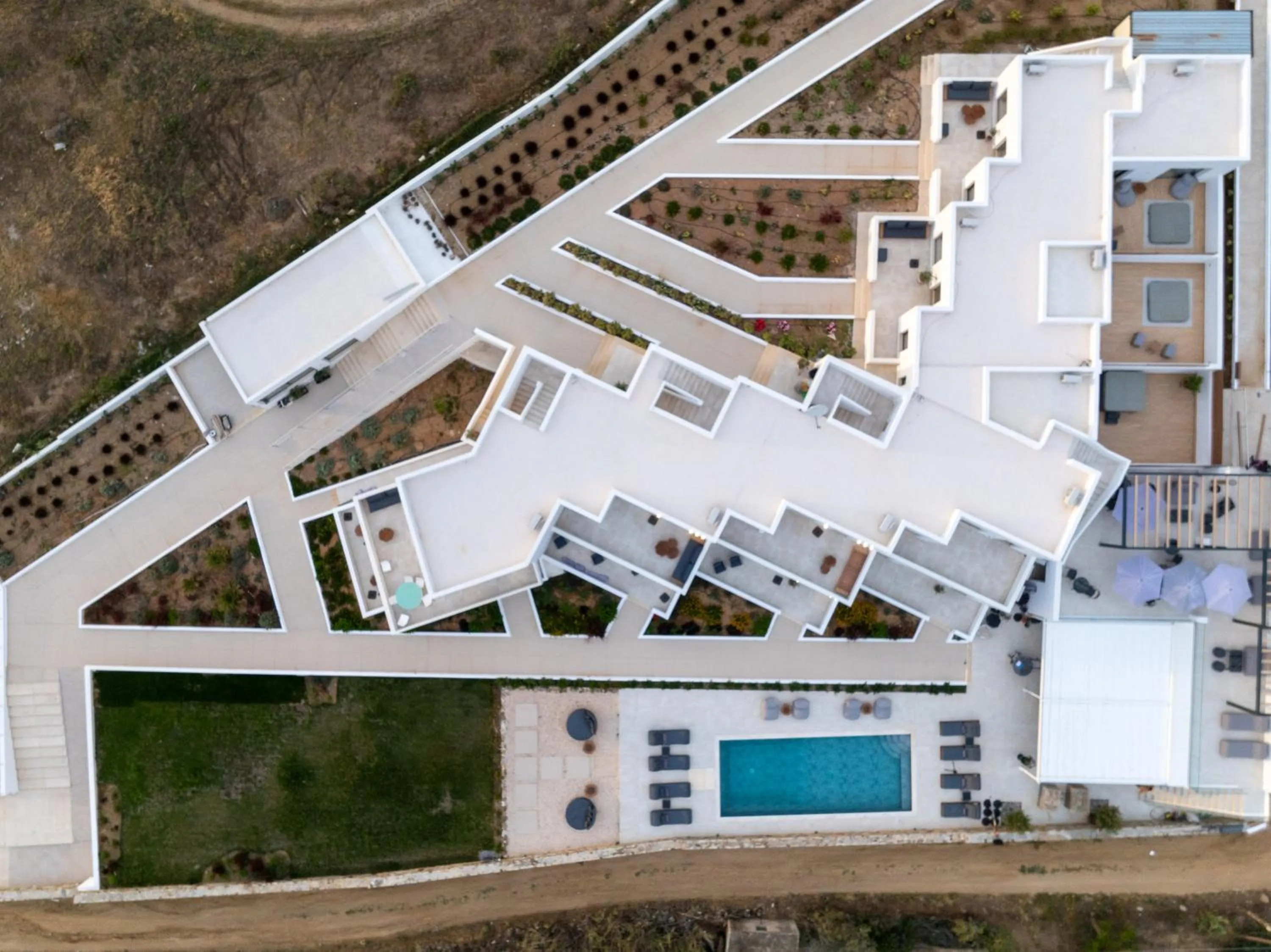 Property building in El Mar Naxos