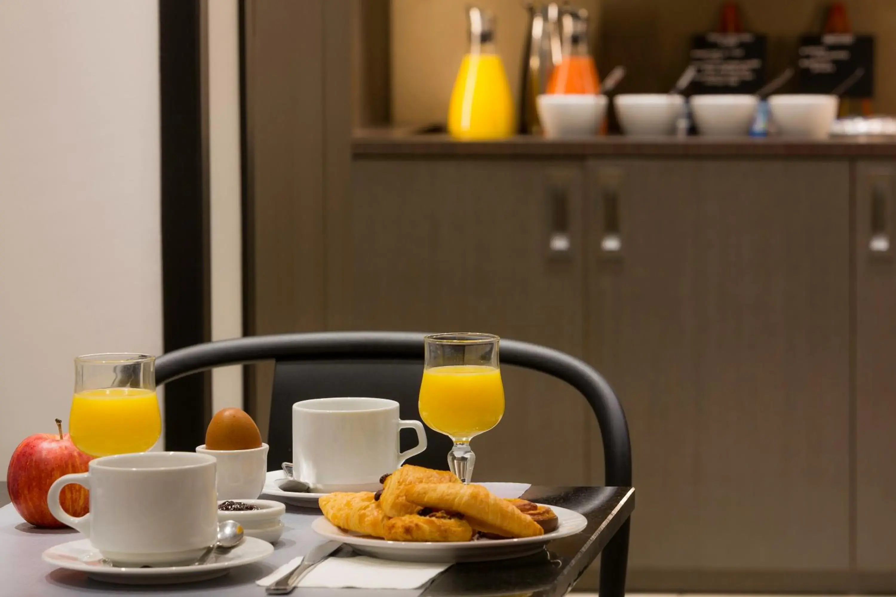 Food and drinks, Breakfast in Hotel Paris Italie