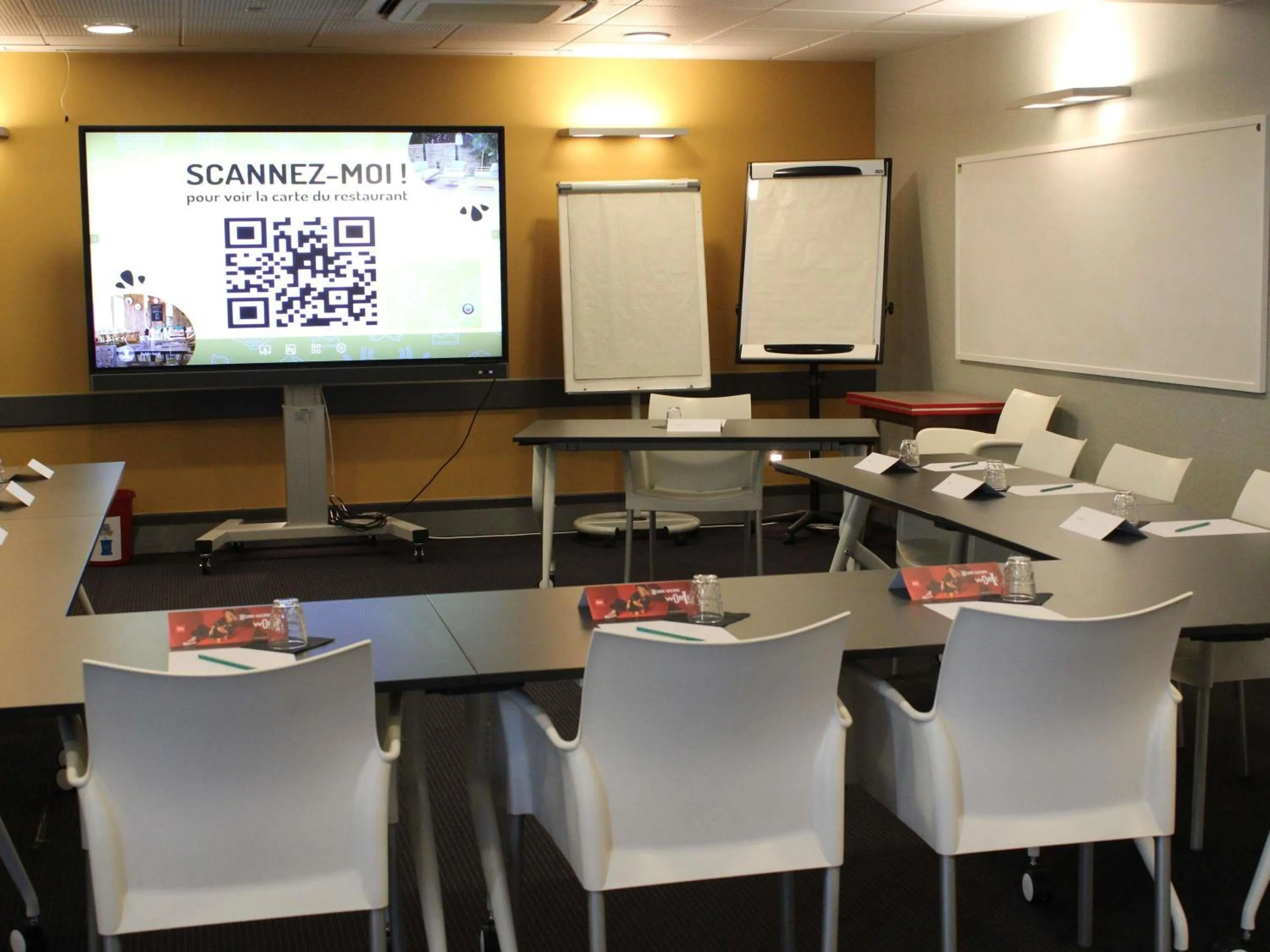 Meeting/conference room in ibis Dijon Gare