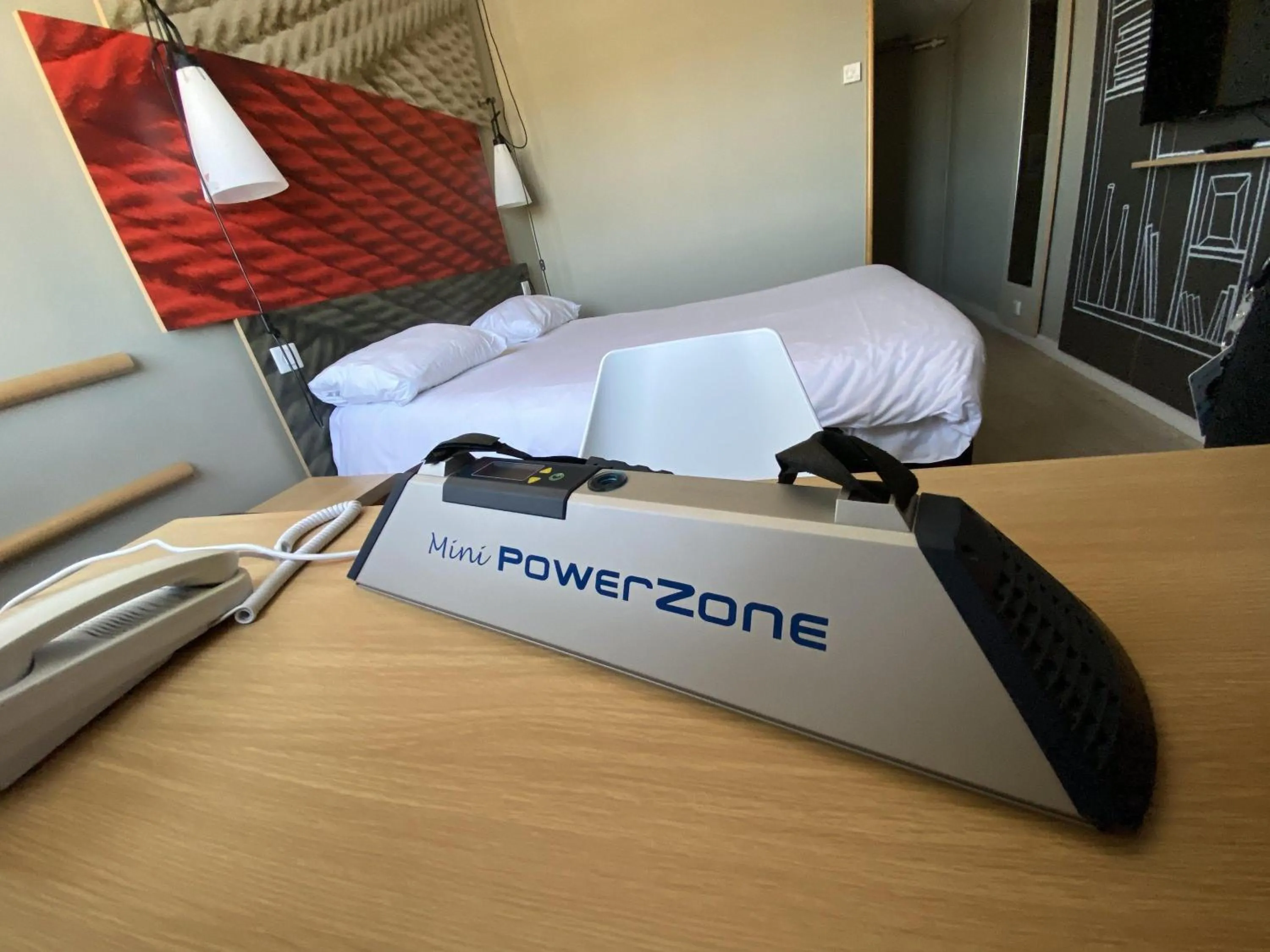 Bedroom in ibis Dijon Gare