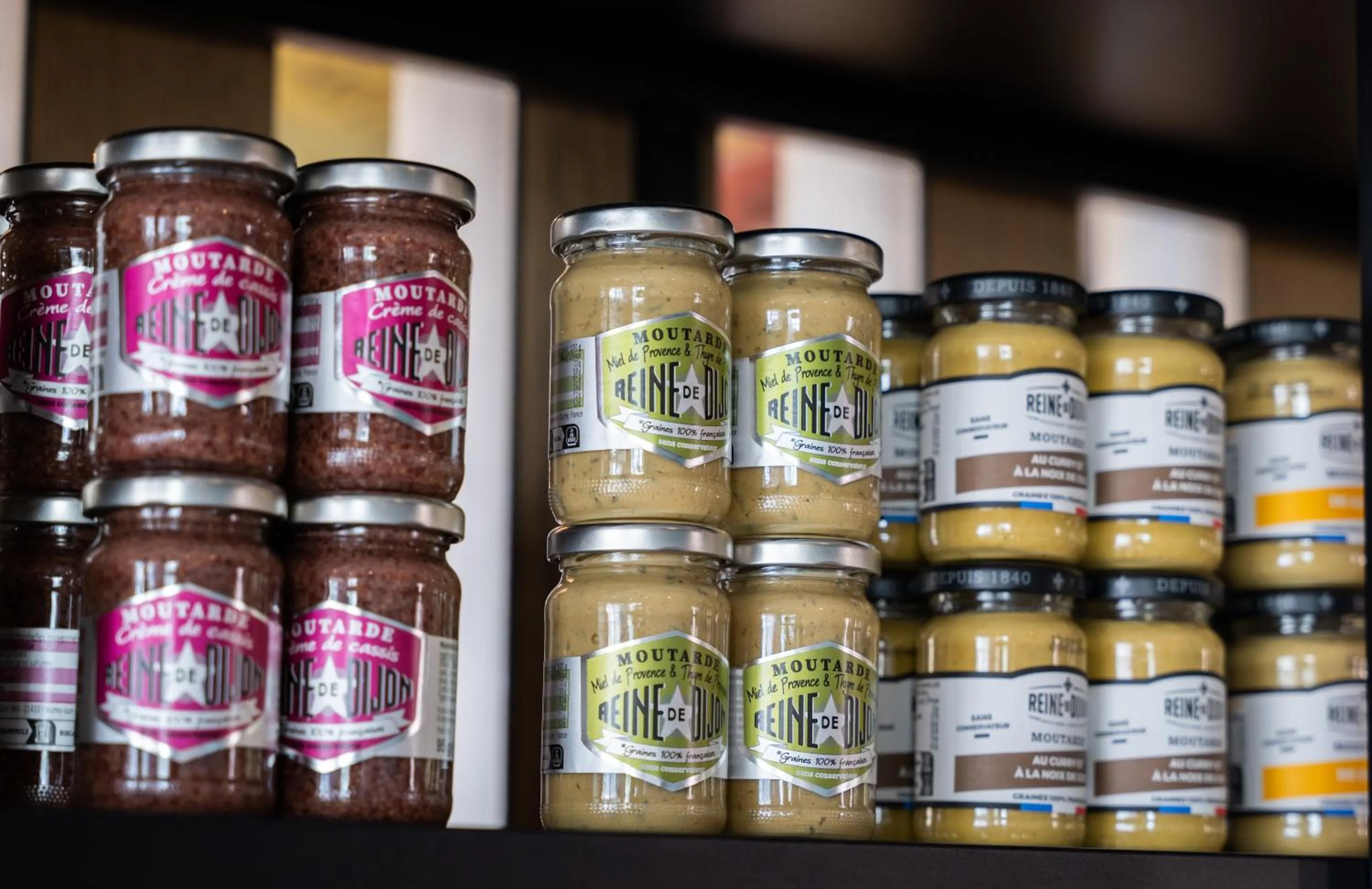 On-site shops in ibis Dijon Gare