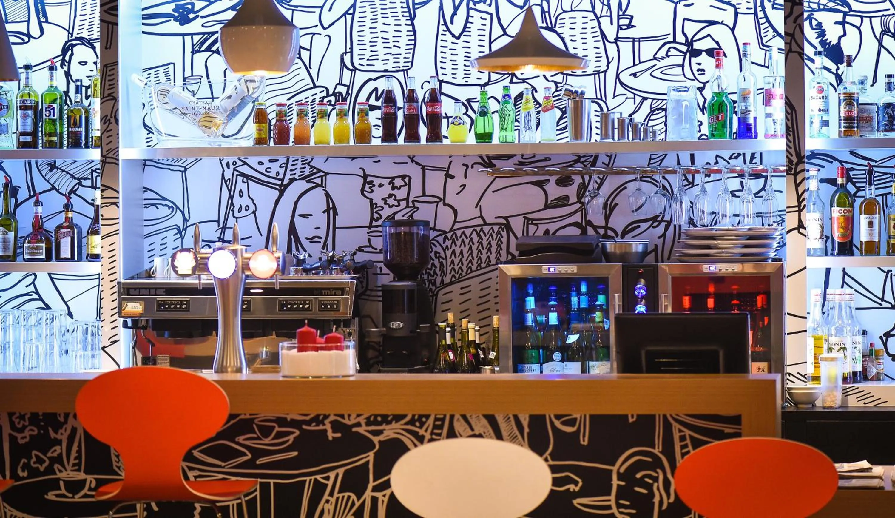 Lobby or reception in ibis Dijon Gare