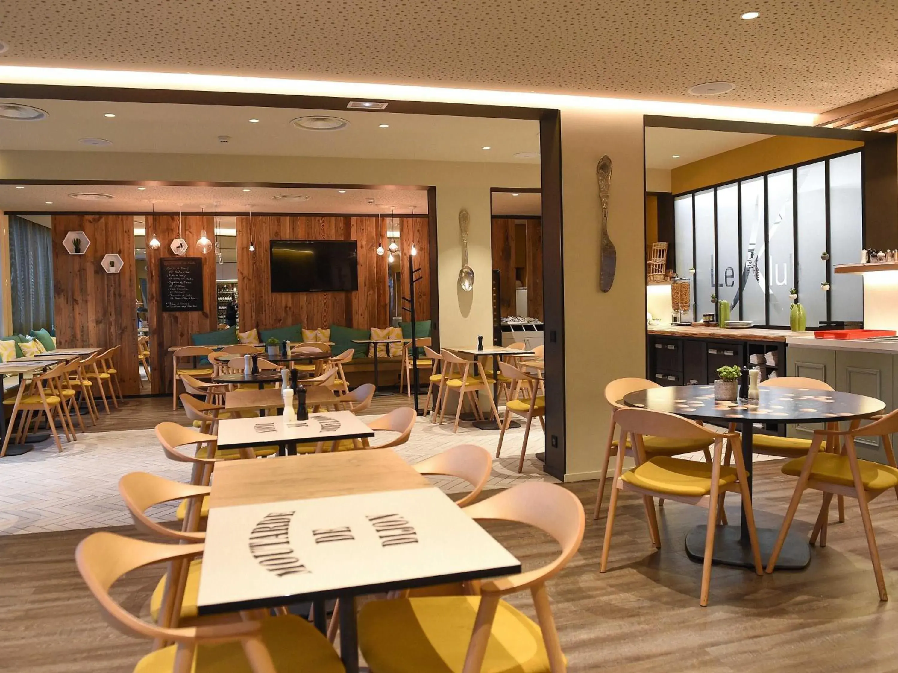 Restaurant/places to eat in ibis Dijon Gare Restaurant/places to eat in ibis Dijon Gare
