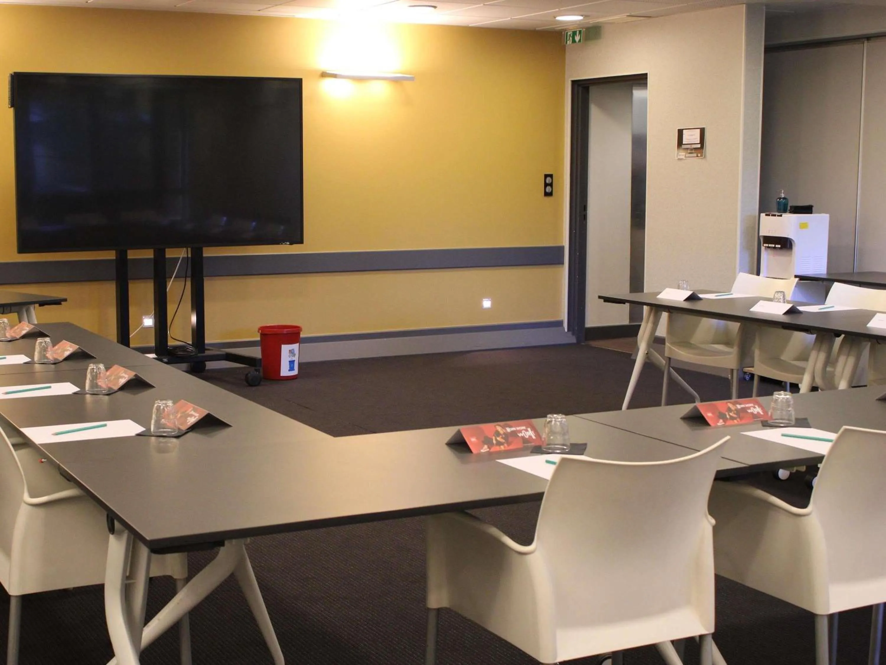 Meeting/conference room in ibis Dijon Gare