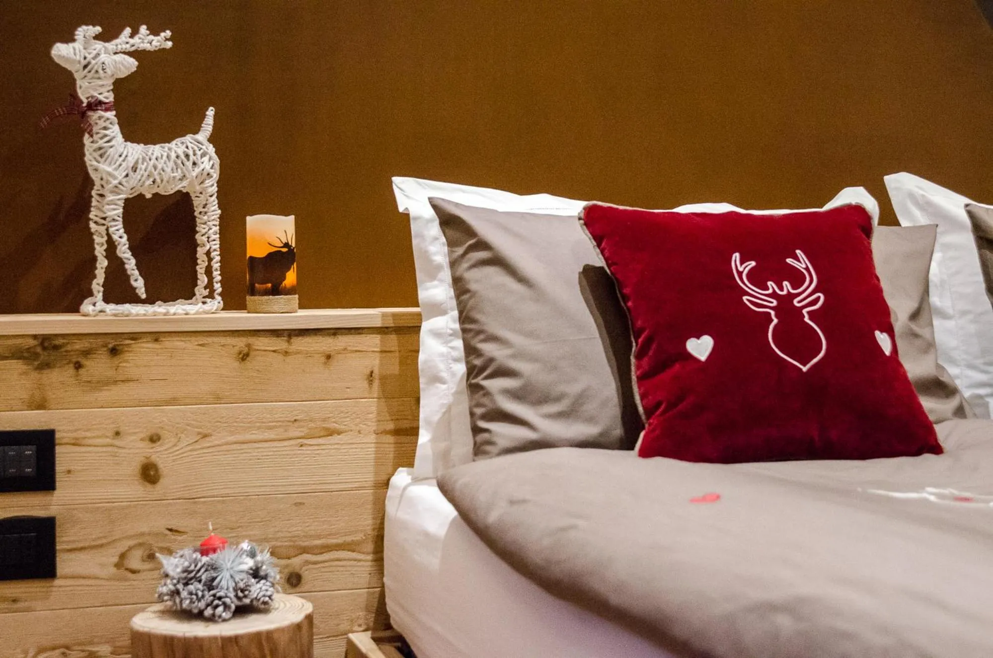 Decorative detail, Bed in AGRITURISMO La Giasena