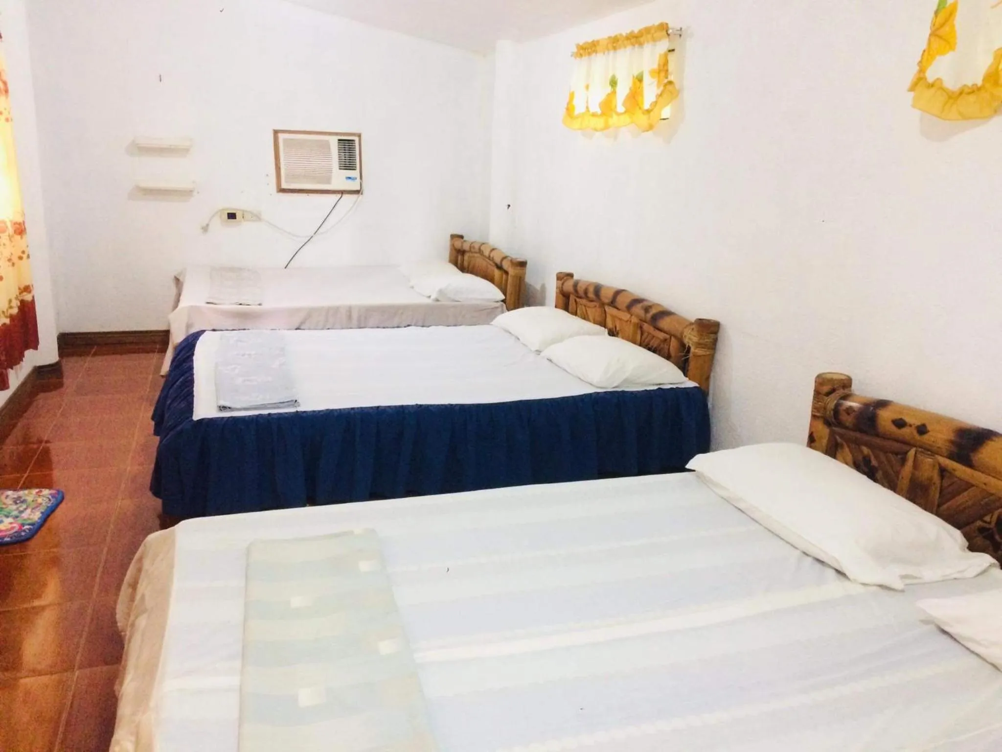 Bed in The Pelicans Resort