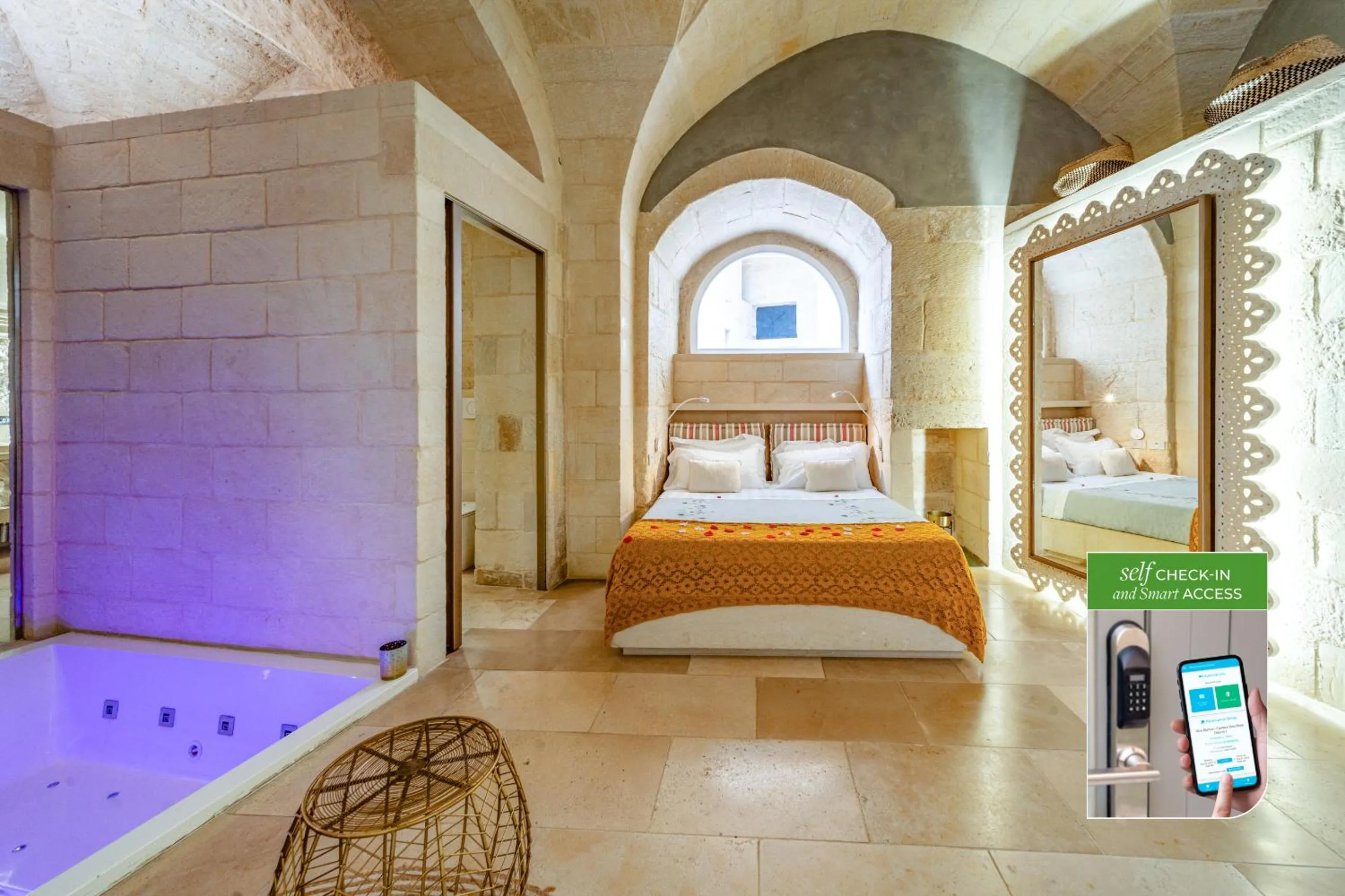 Bed in Corte Dei Granai Meeting & SPA - Raro Rooms Collection